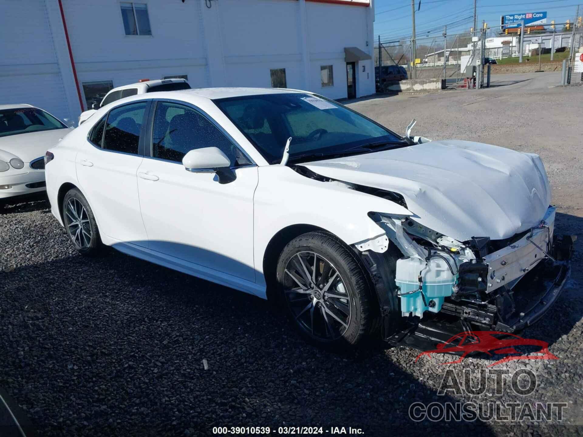 TOYOTA CAMRY 2024 - 4T1G11AK8RU879931
