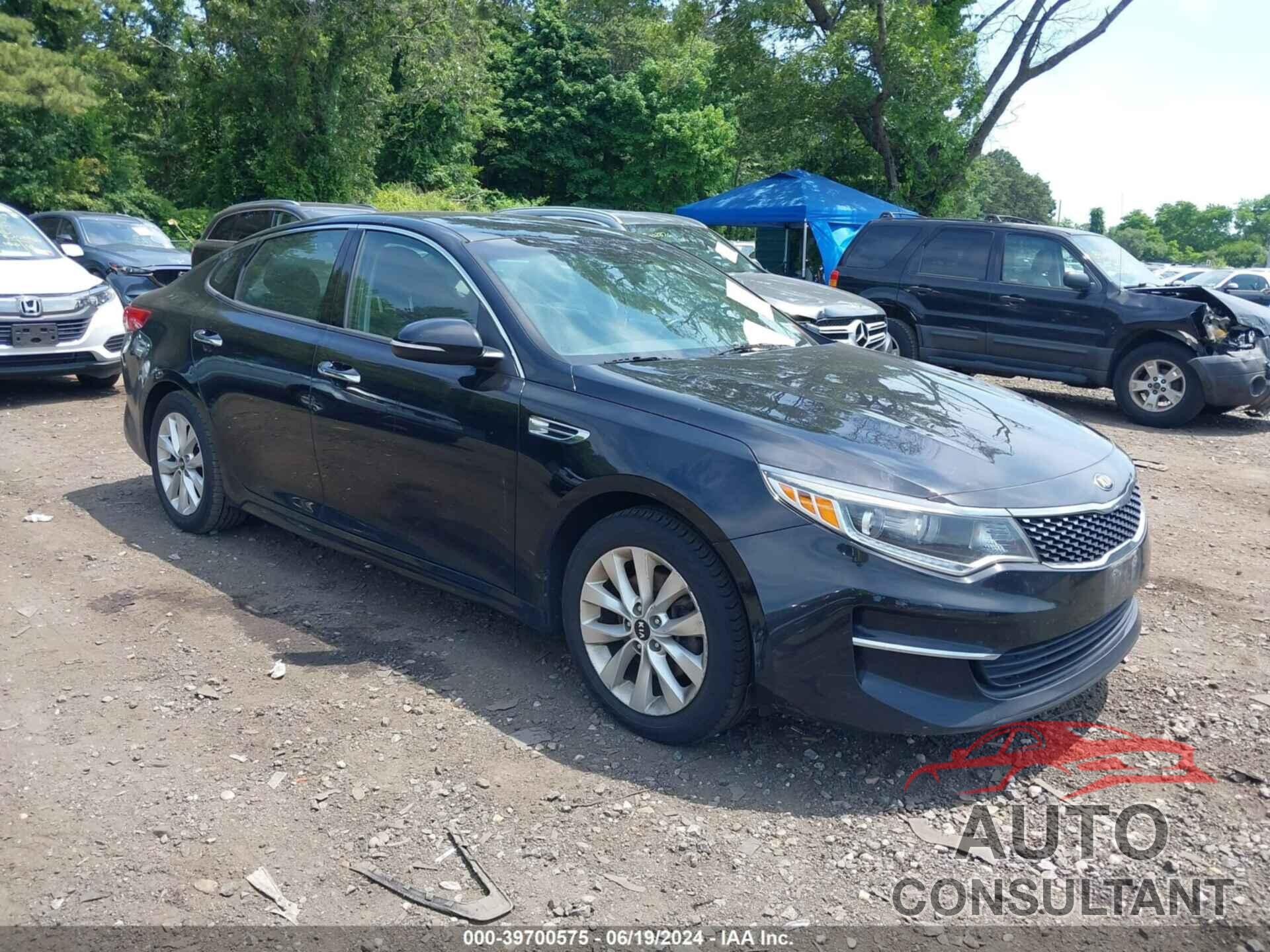 KIA OPTIMA 2018 - 5XXGU4L36JG209873