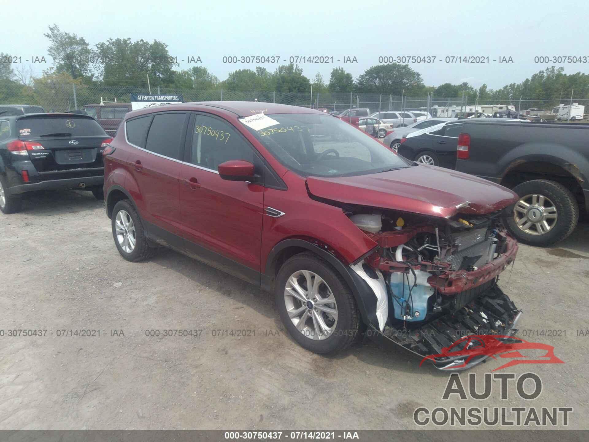 FORD ESCAPE 2019 - 1FMCU9GD9KUA75835
