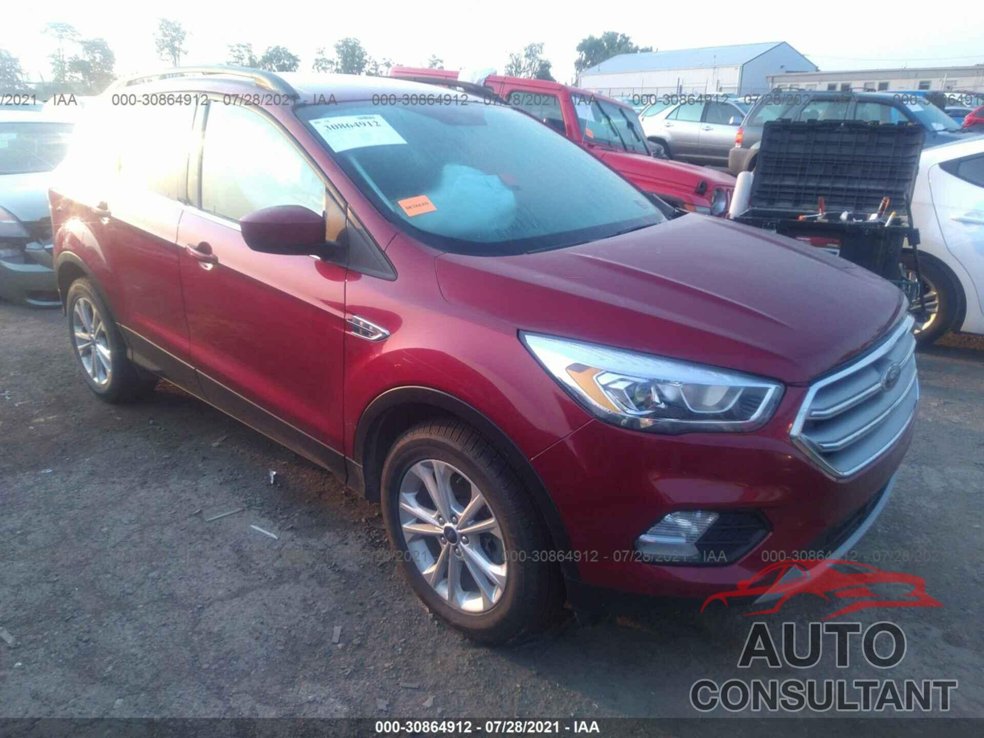 FORD ESCAPE 2017 - 1FMCU9GD3HUB38713