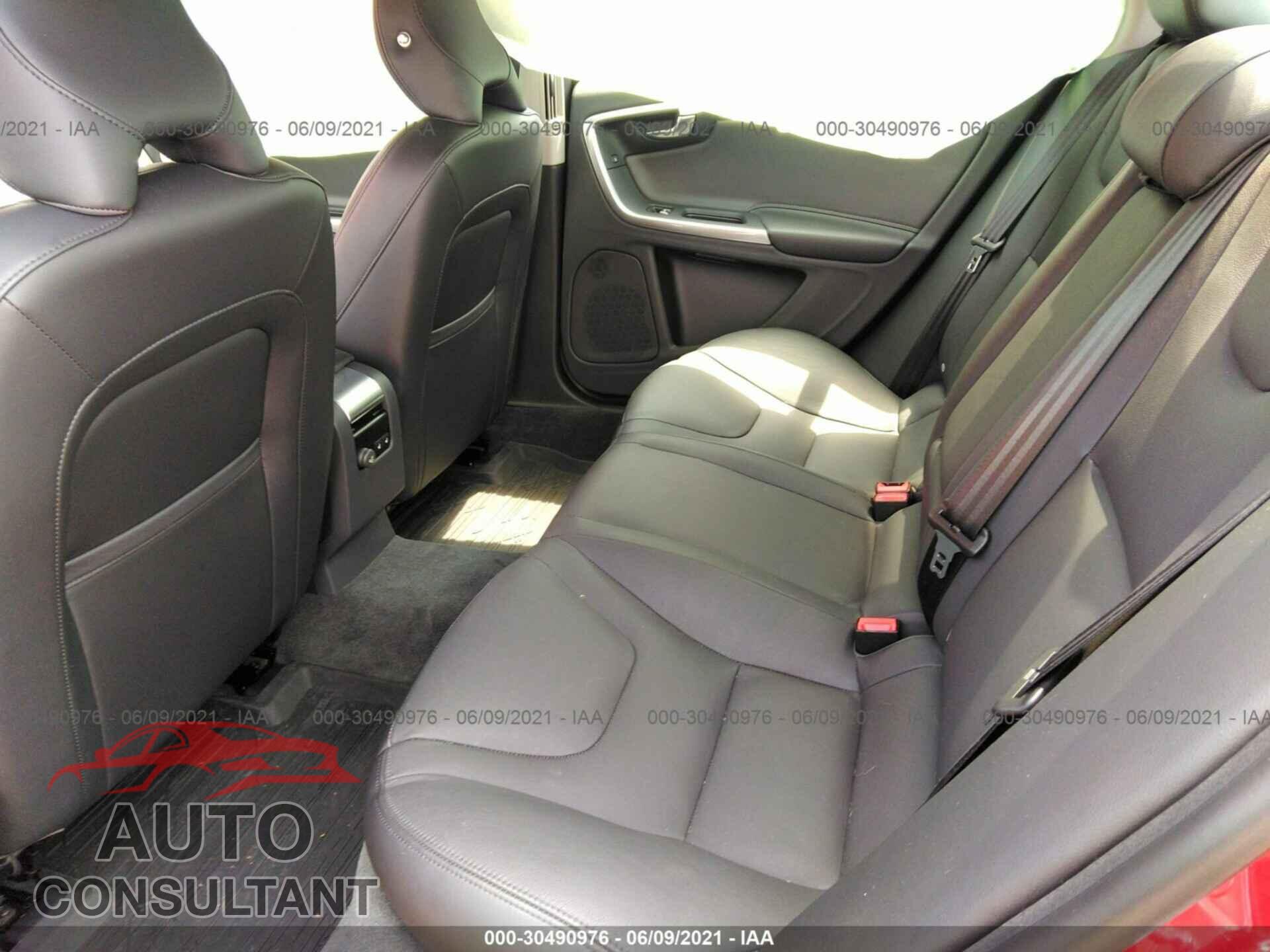 VOLVO S60 2017 - LYV402TK2HB195382