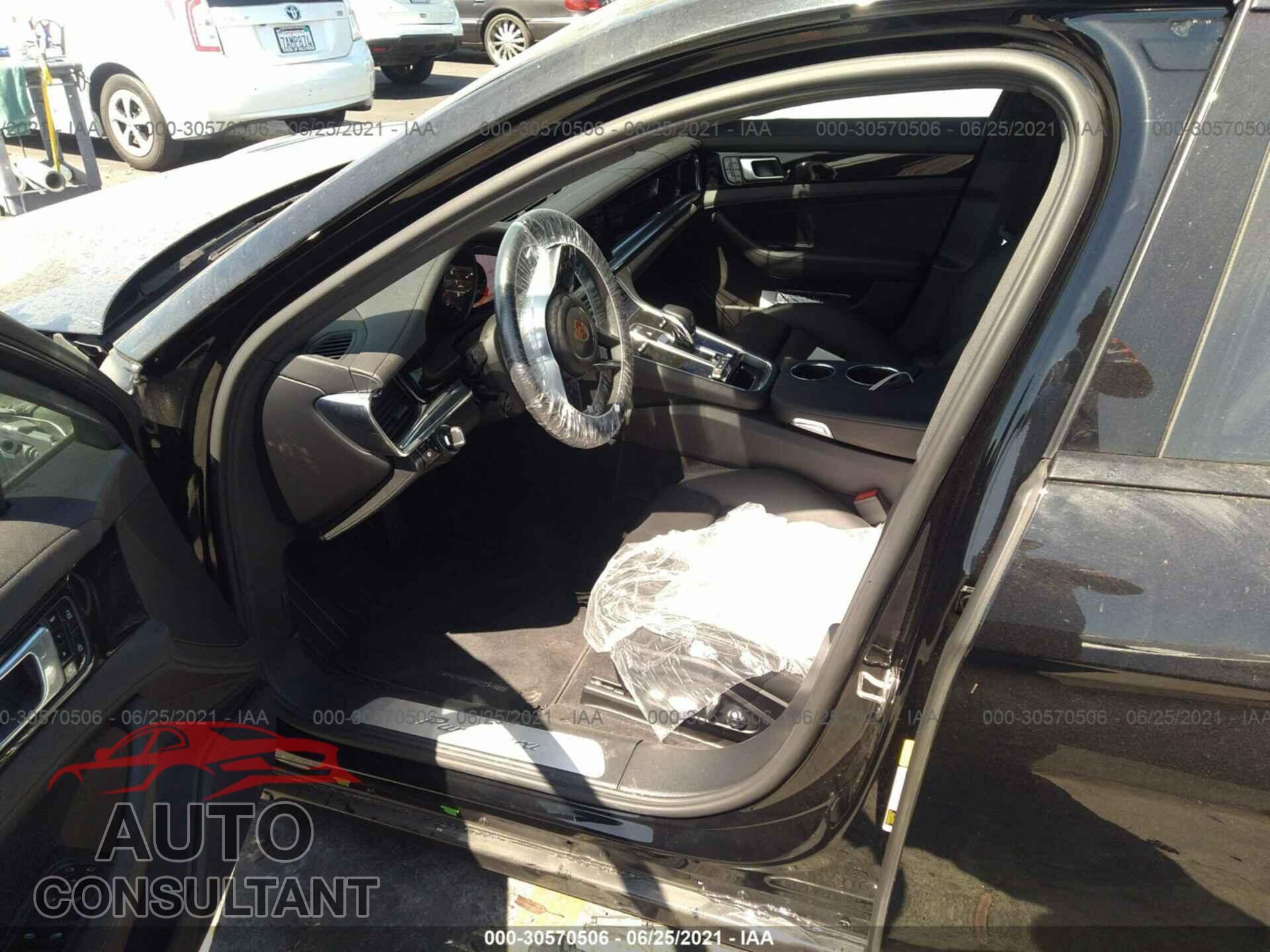 PORSCHE PANAMERA 2020 - WP0AA2A76LL103130