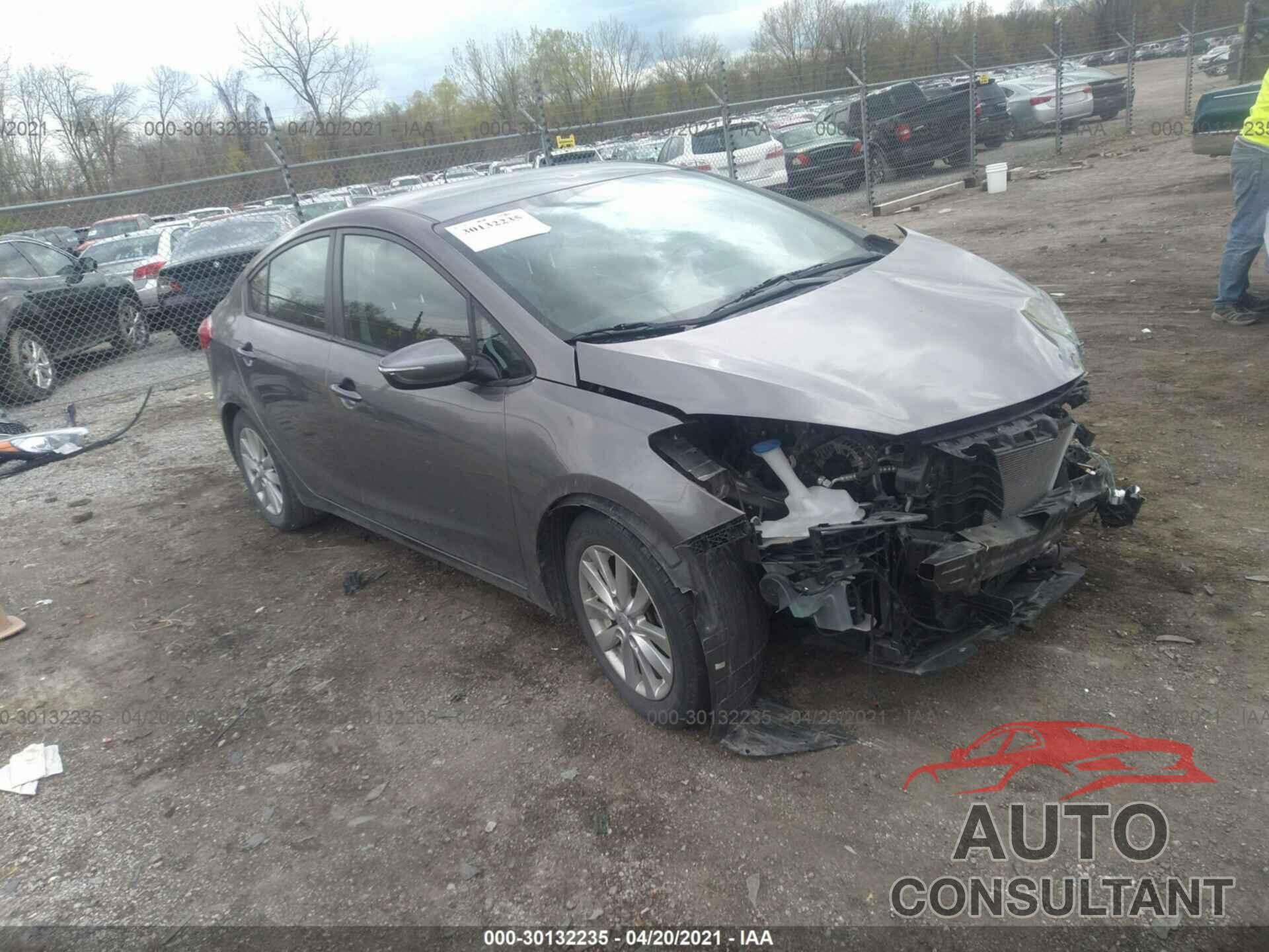 KIA FORTE 2016 - KNAFX4A61G5455367