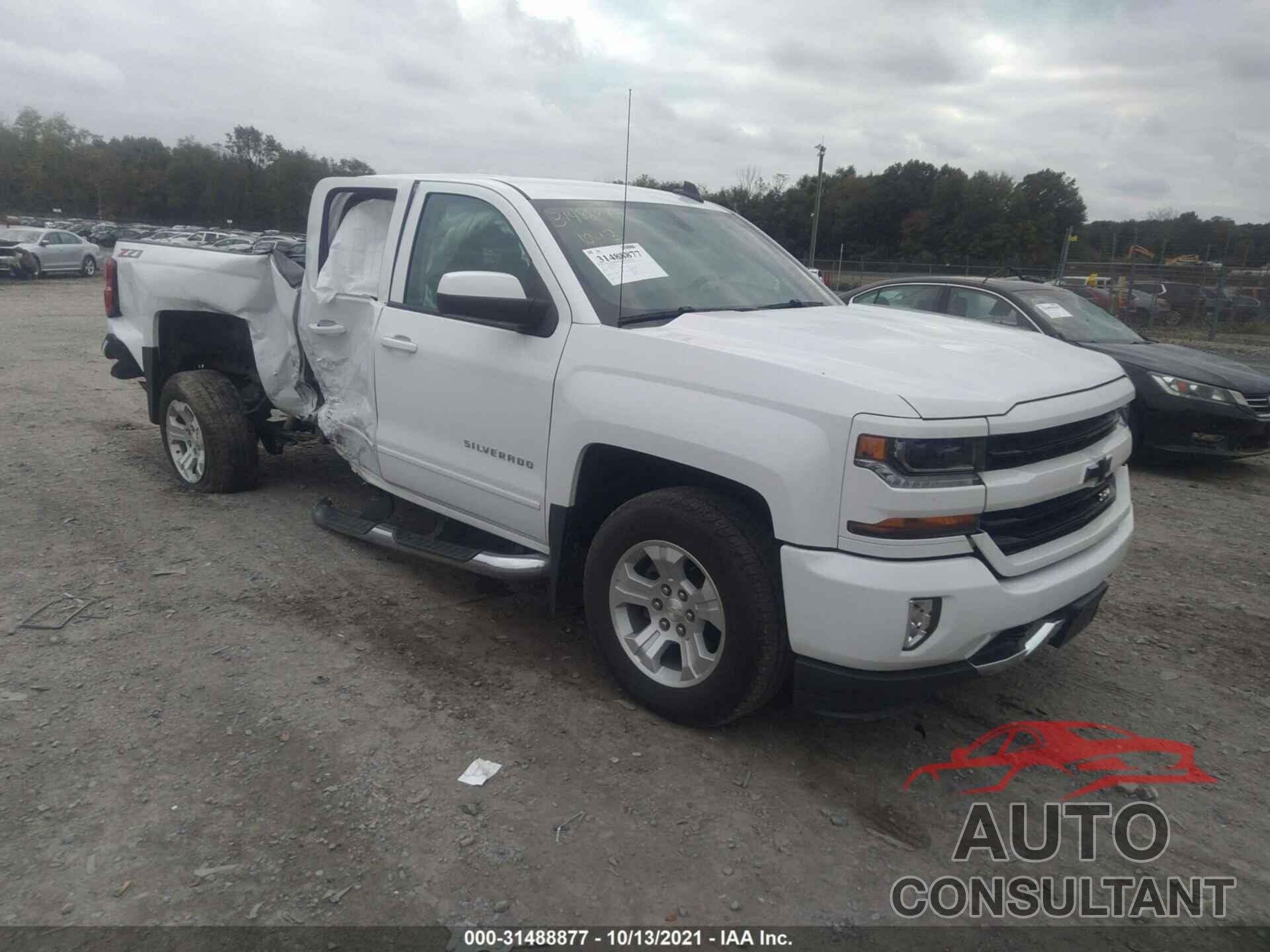 CHEVROLET SILVERADO 1500 2018 - 1GCVKREC9JZ373669