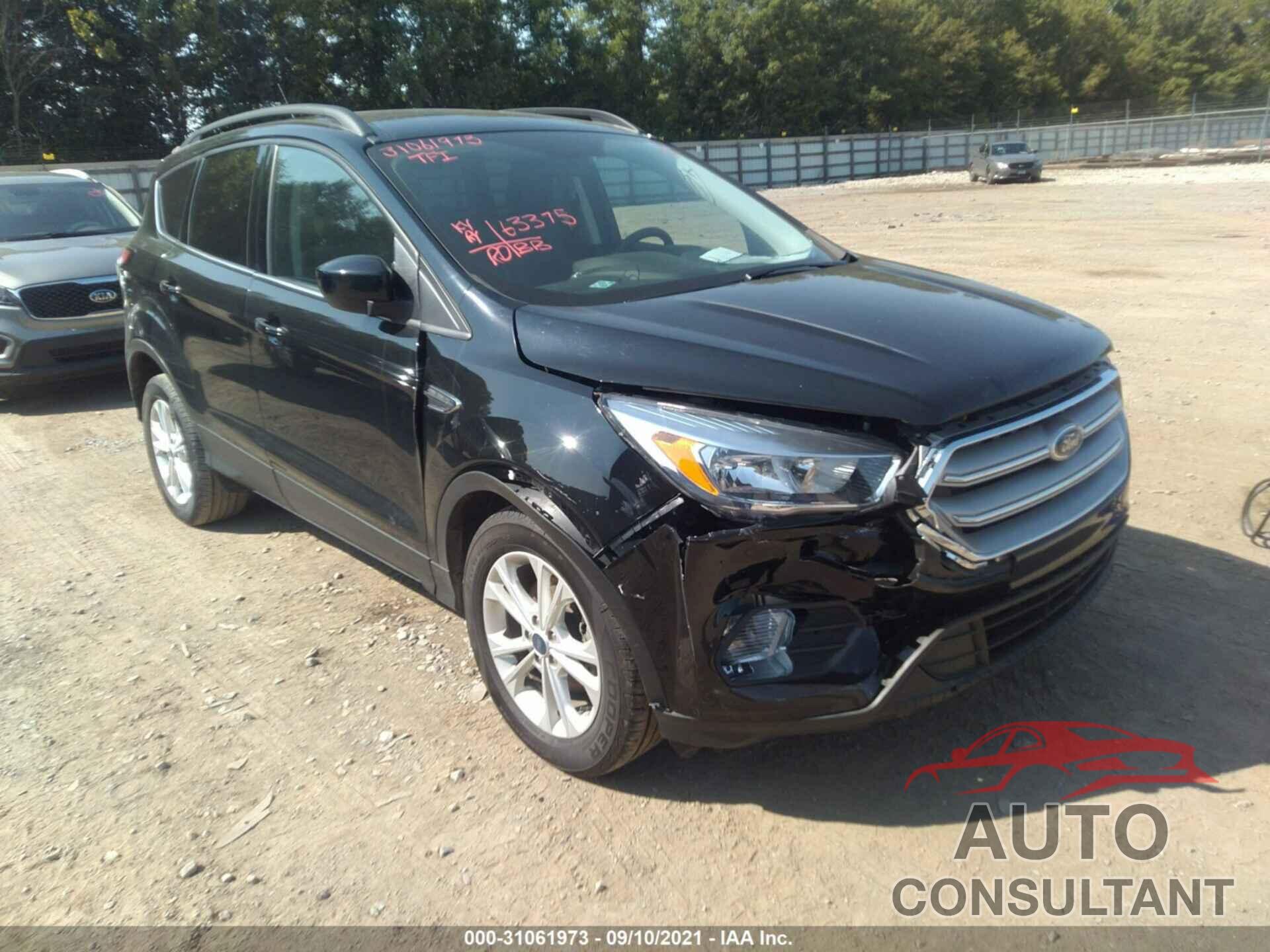 FORD ESCAPE 2018 - 1FMCU0GD0JUC44733