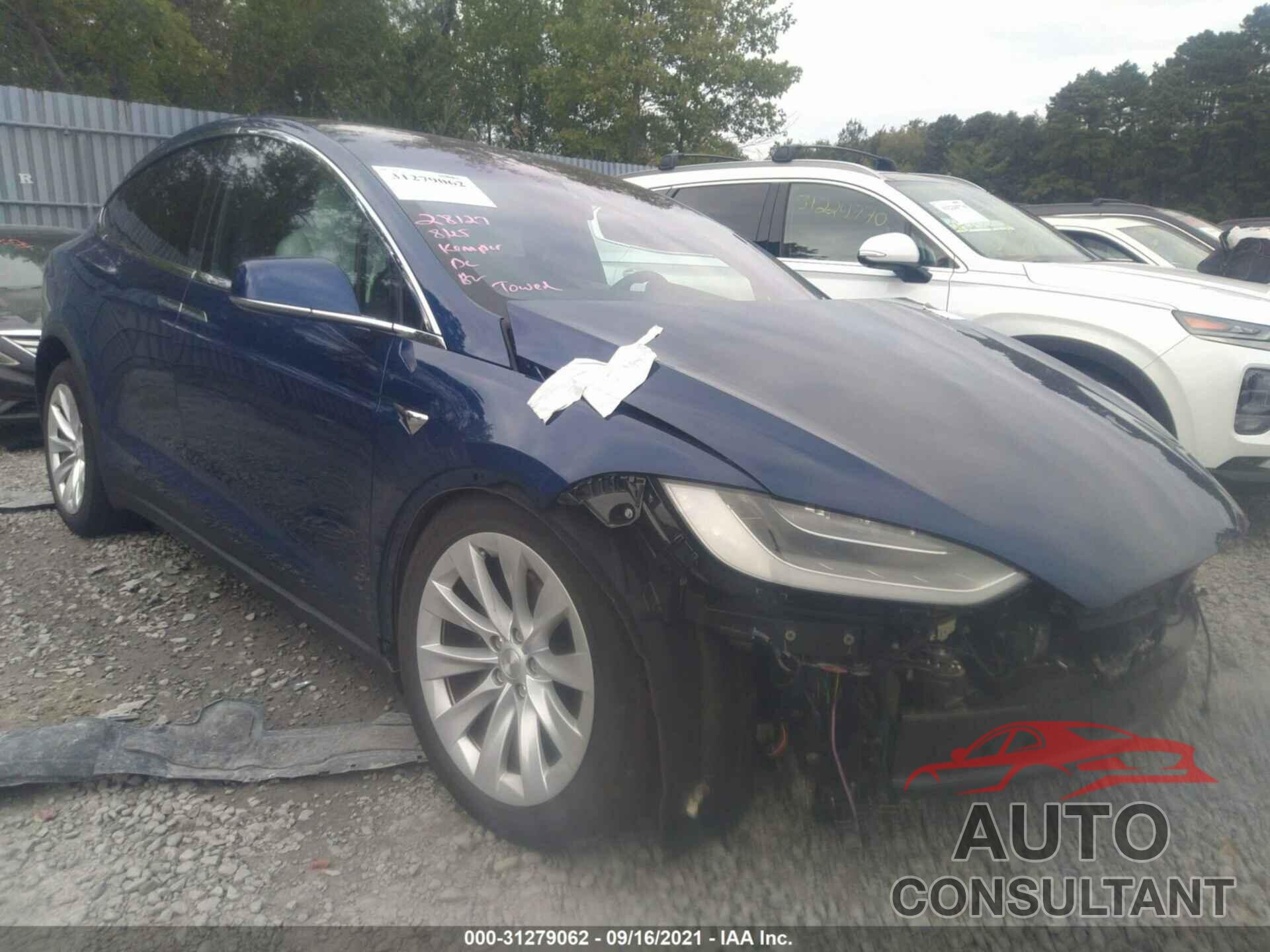 TESLA MODEL X 2020 - 5YJXCAE25LF221329