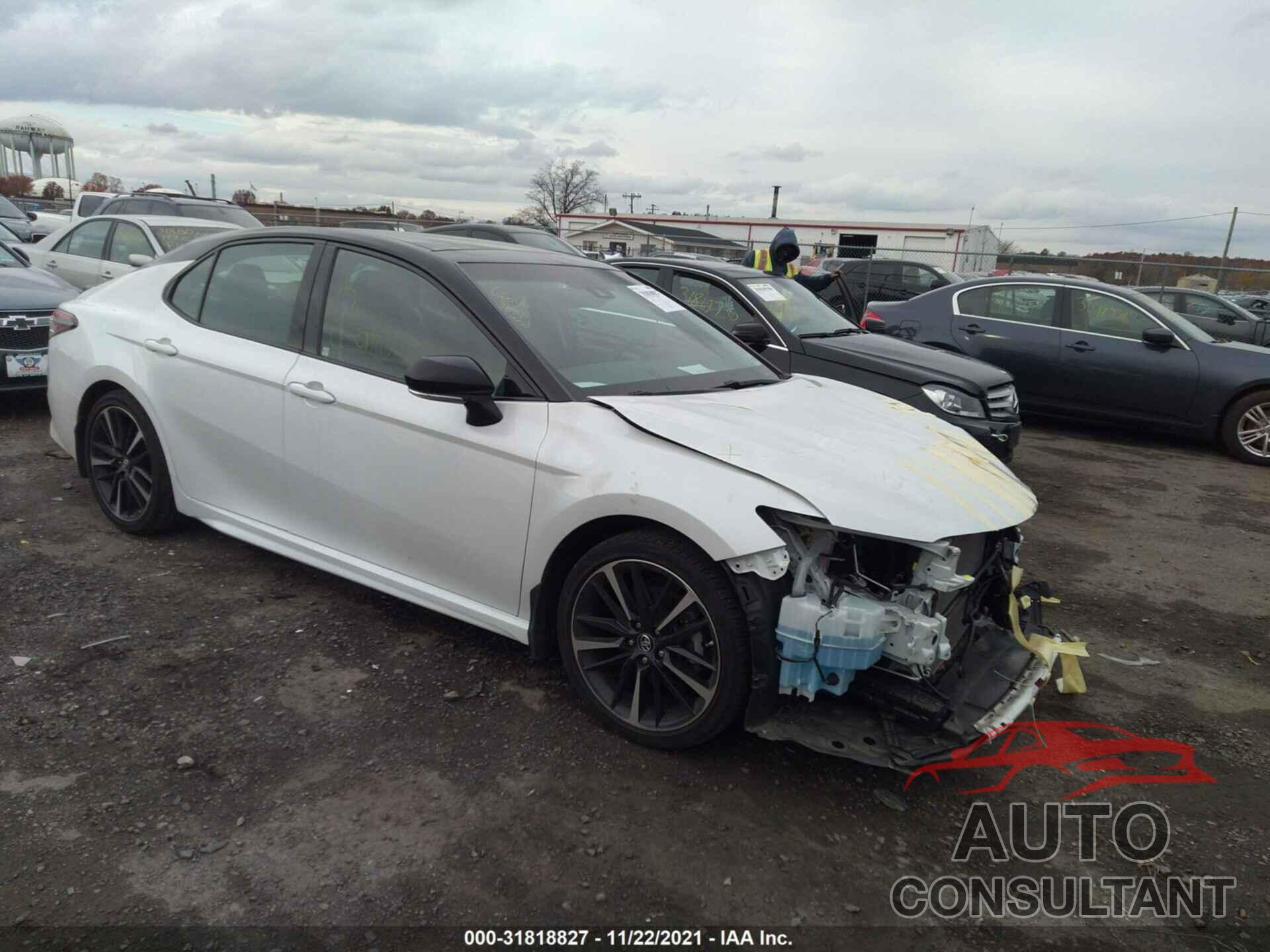TOYOTA CAMRY 2018 - 4T1B61HK6JU149117
