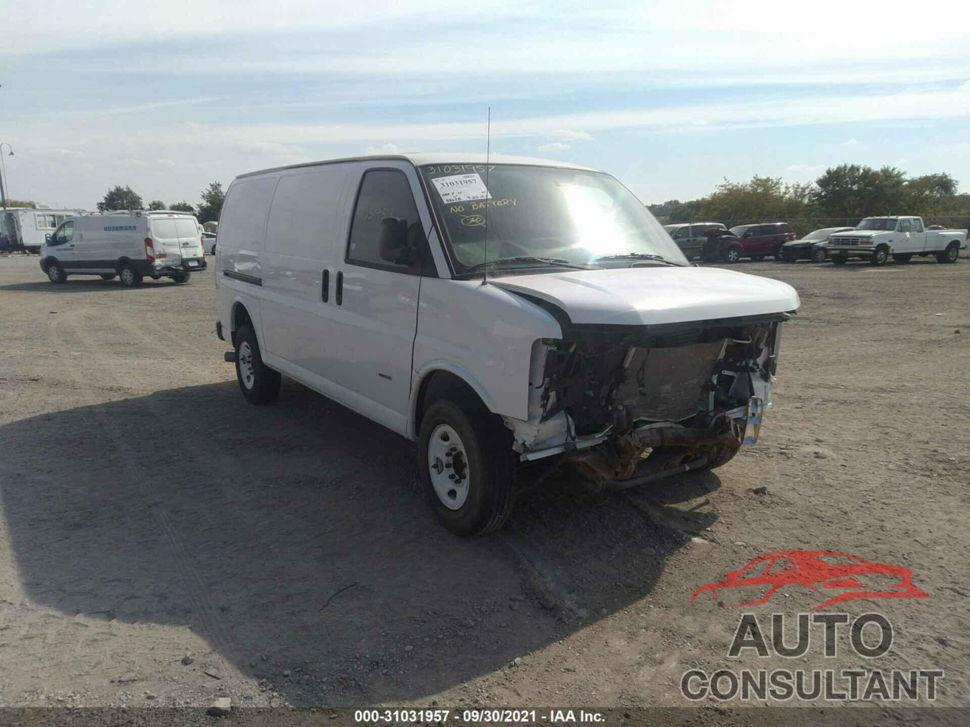 CHEVROLET EXPRESS CARGO VAN 2019 - 1GCWGAF1XK1230461