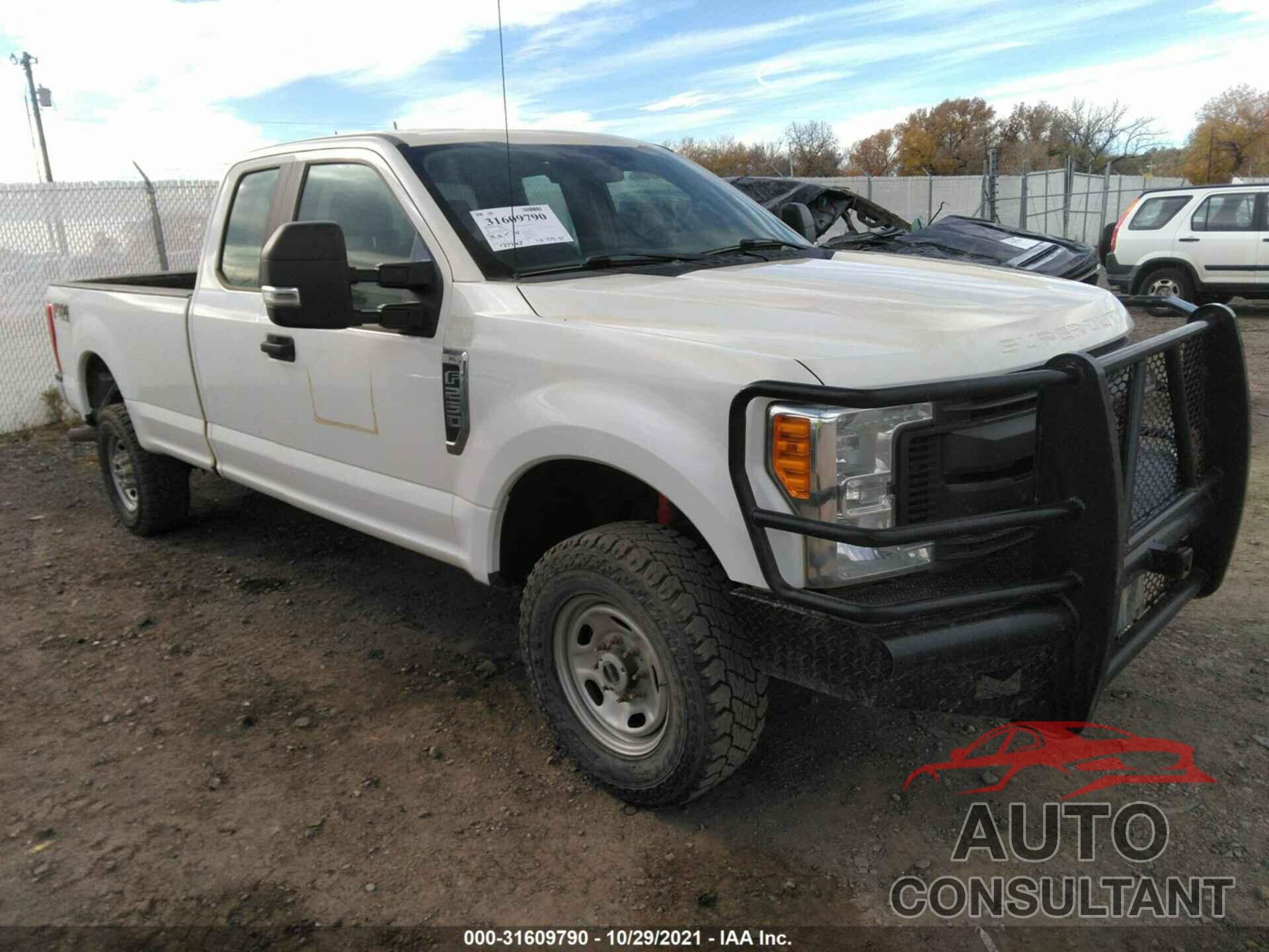 FORD SUPER DUTY F-250 SRW 2017 - 1FT7X2B65HED80085