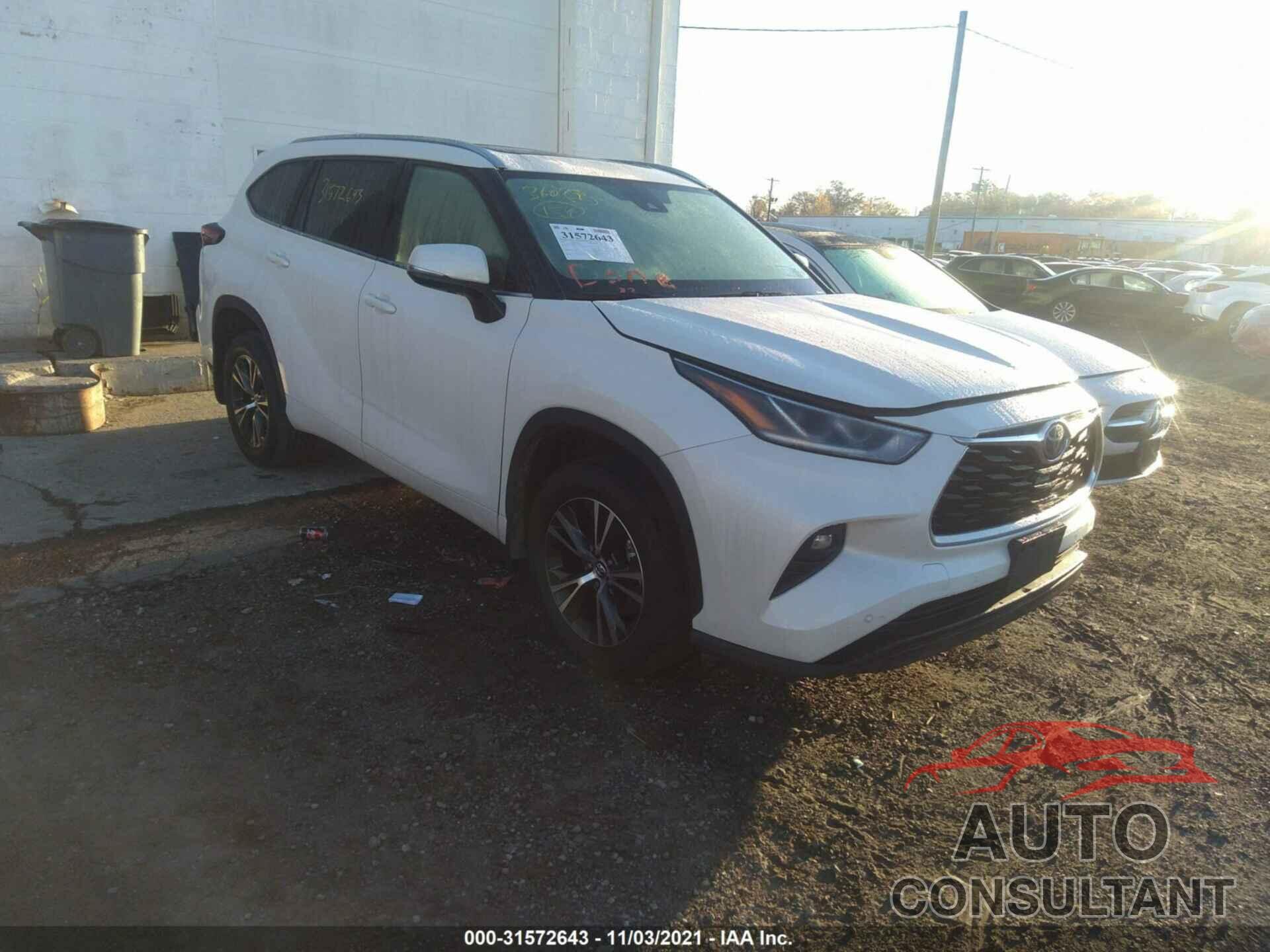 TOYOTA HIGHLANDER 2021 - 5TDDZRBH7MS524280