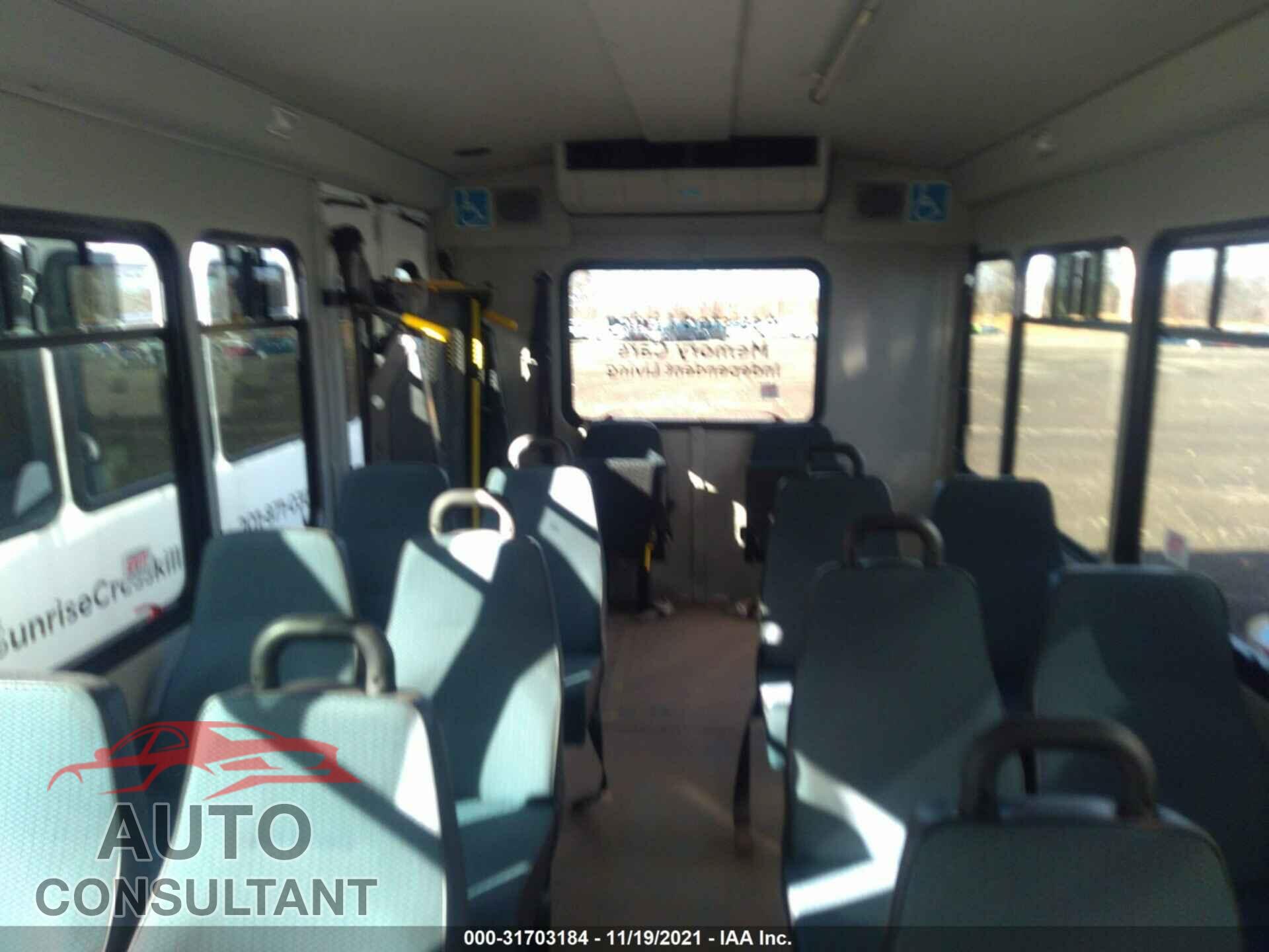 FORD E-SERIES CUTAWAY 2018 - 1FDEE3FS0JDC41662