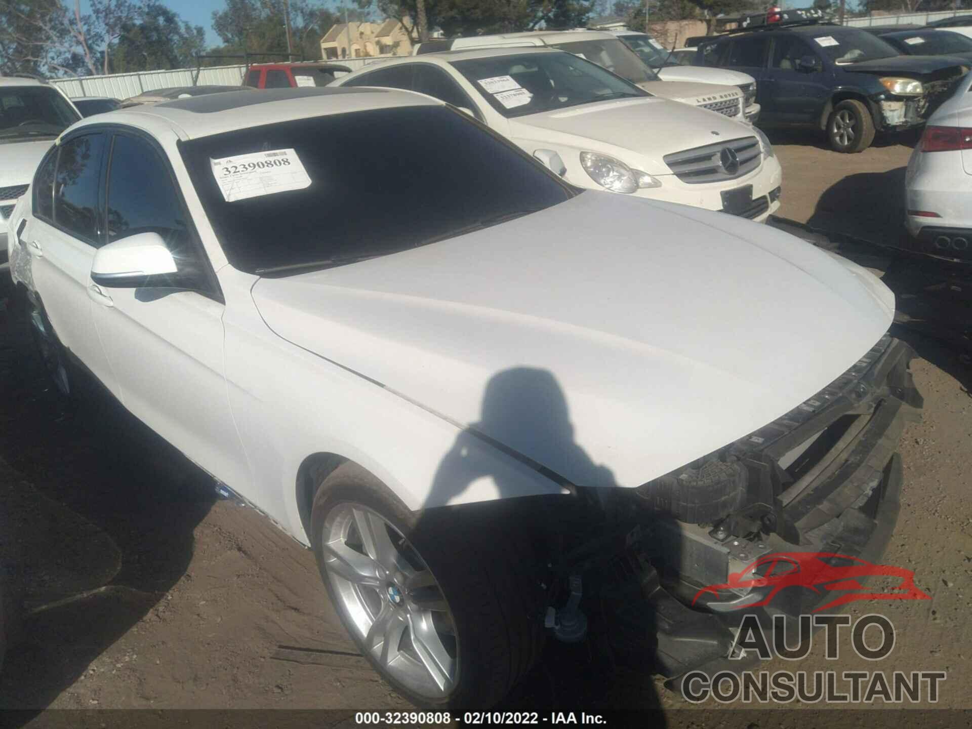 BMW 3 SERIES 2018 - WBA8B3G54JNV01359