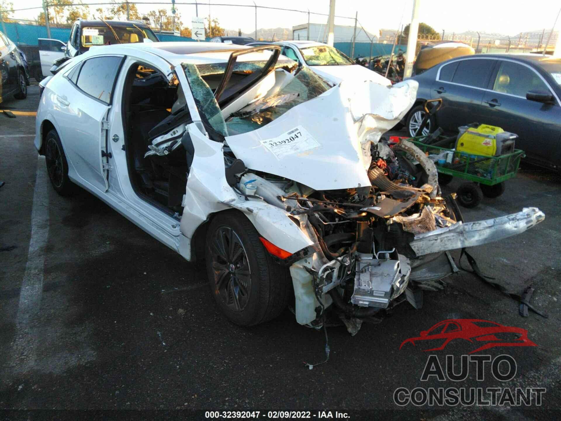 HONDA CIVIC HATCHBACK 2018 - SHHFK7H78JU409279
