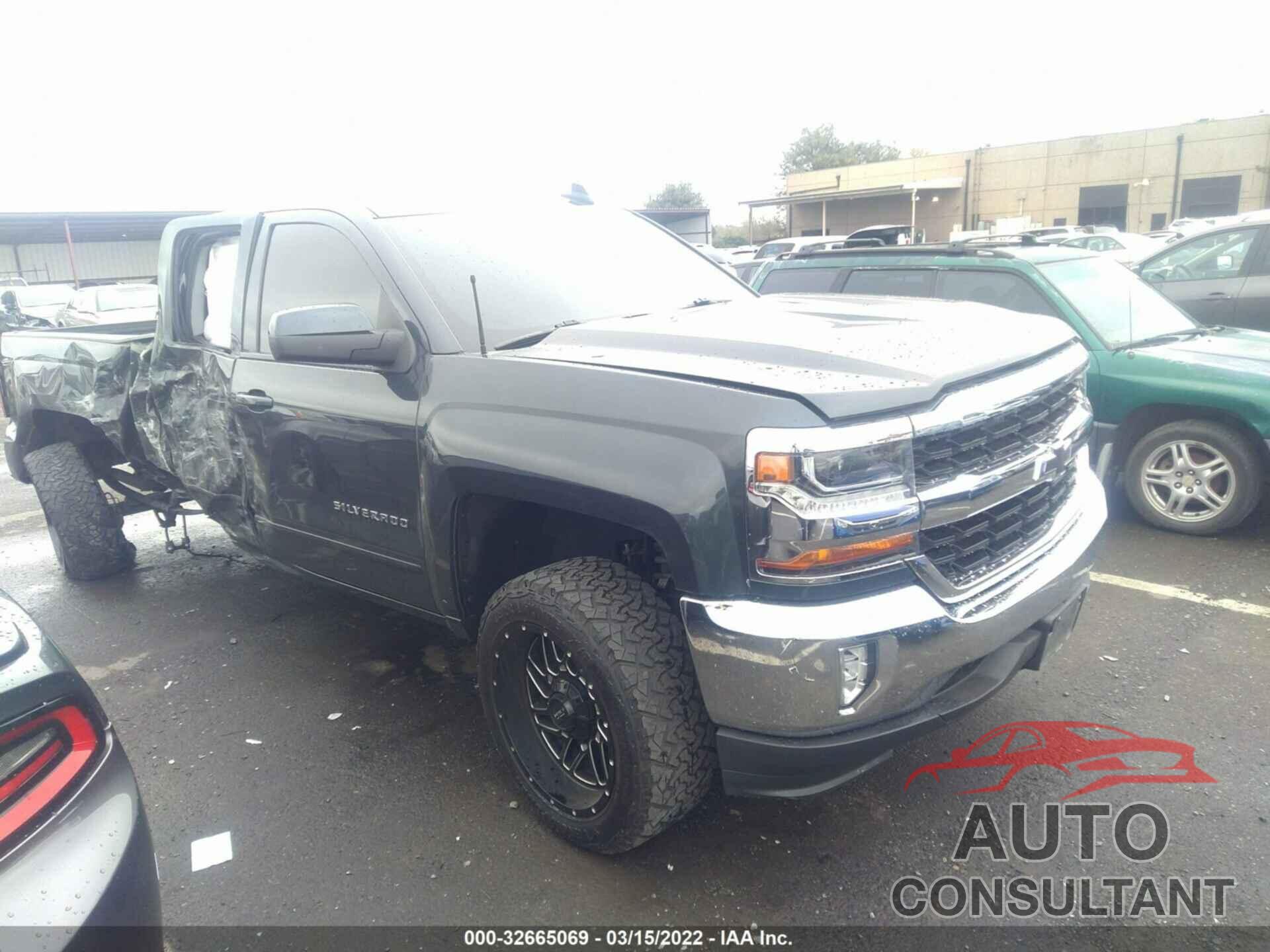 CHEVROLET SILVERADO 1500 2017 - 1GCRCREC2HZ260123