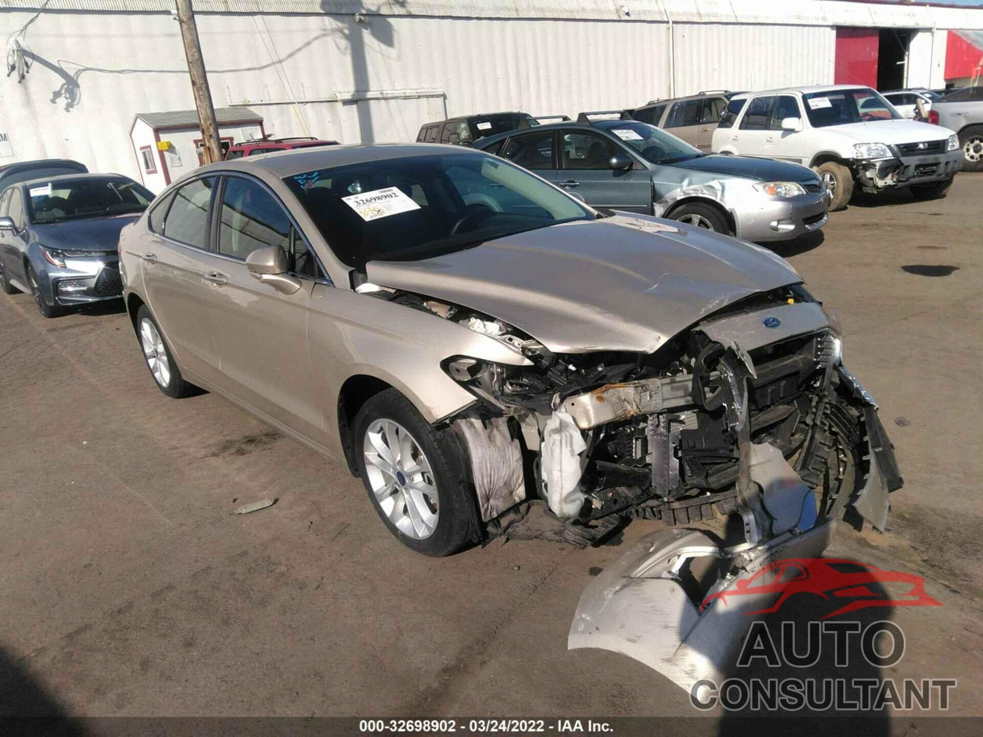 FORD FUSION ENERGI 2019 - 3FA6P0SU1KR233173