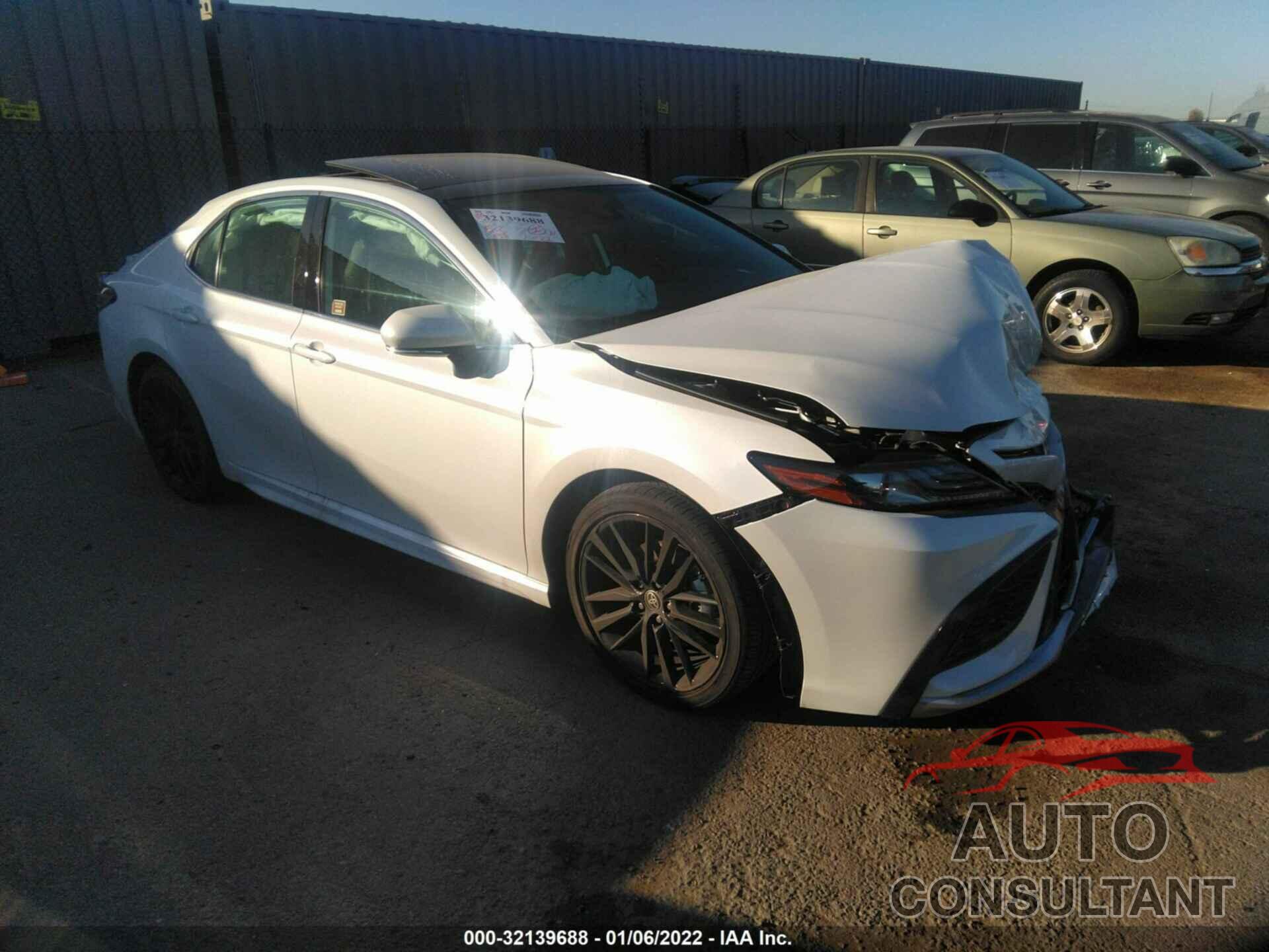 TOYOTA CAMRY 2022 - 4T1K61AK1NU012134