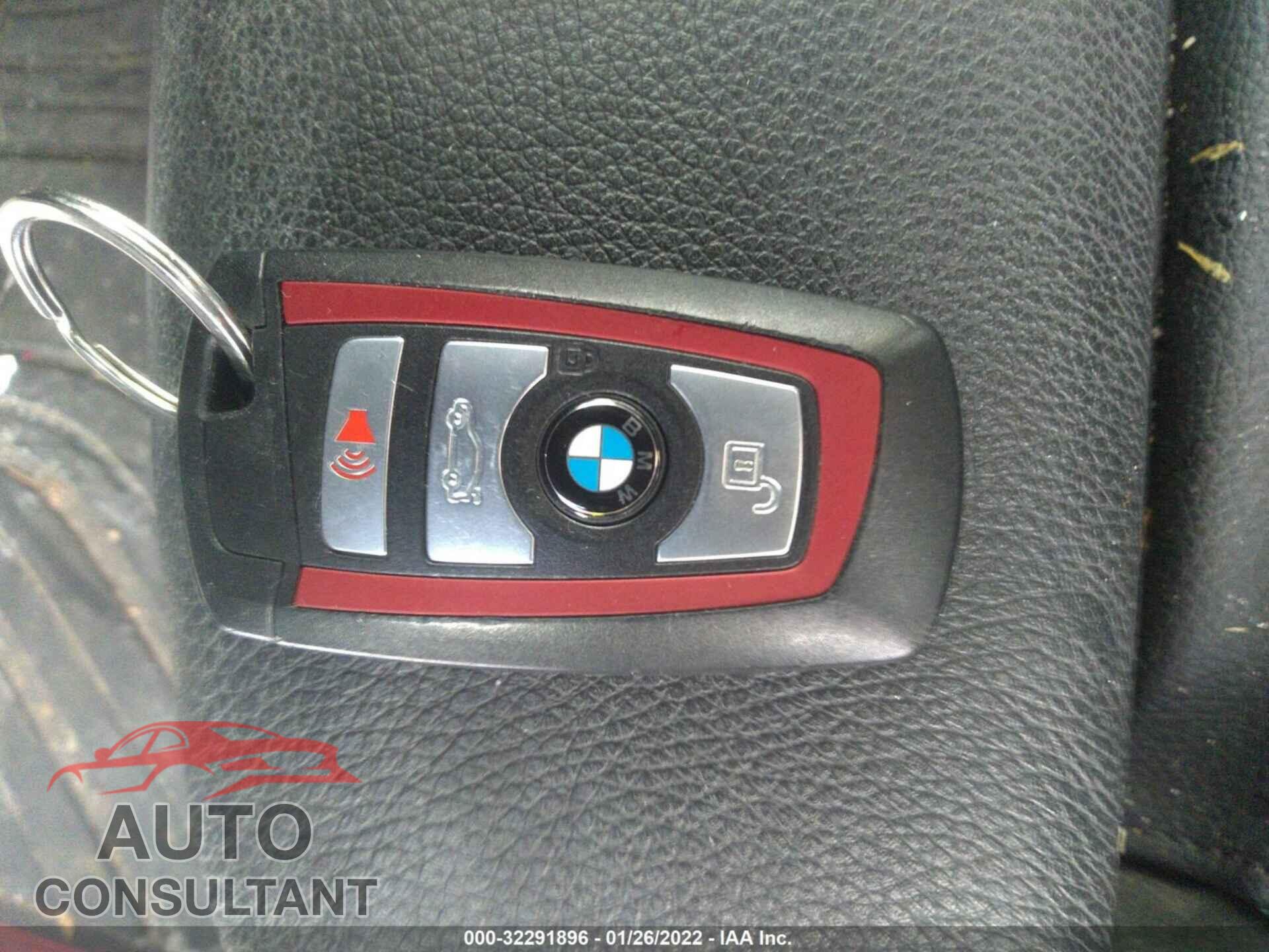 BMW 3 SERIES 2016 - WBA8E3G59GNU03377