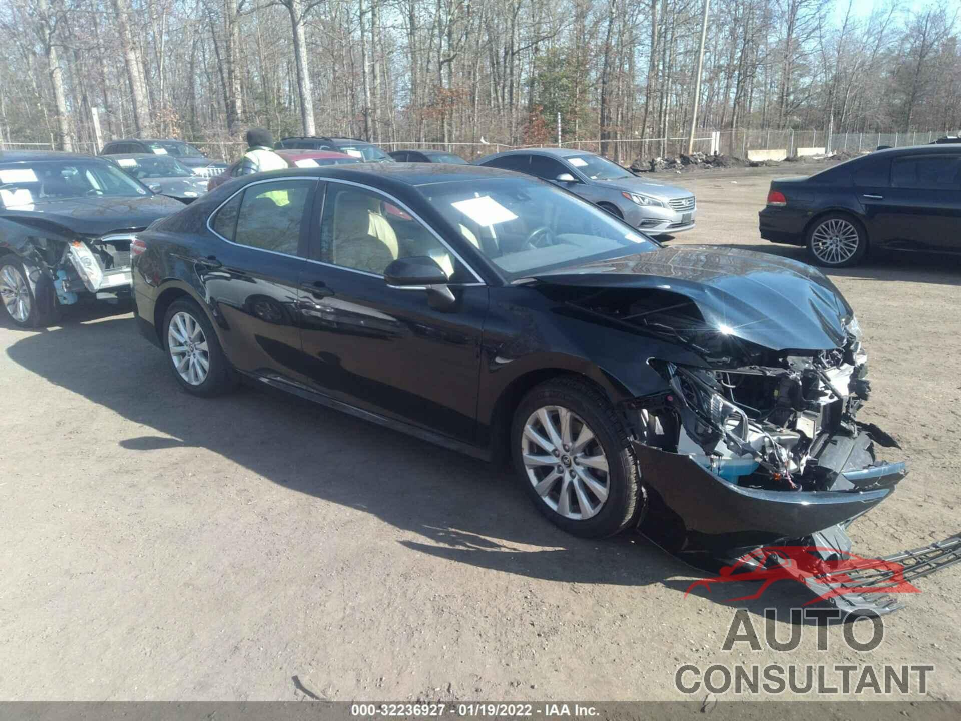 TOYOTA CAMRY 2018 - JTNB11HK2J3043719