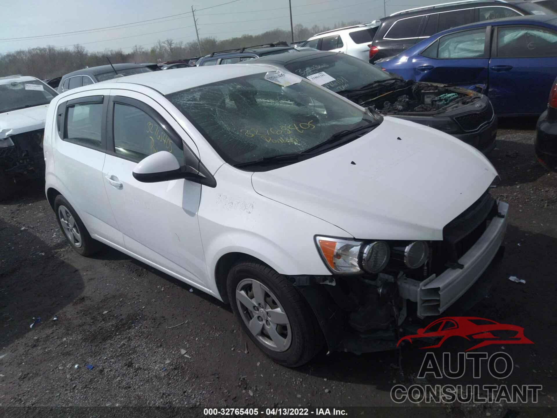 CHEVROLET SONIC 2016 - 1G1JA6SG9G4184610