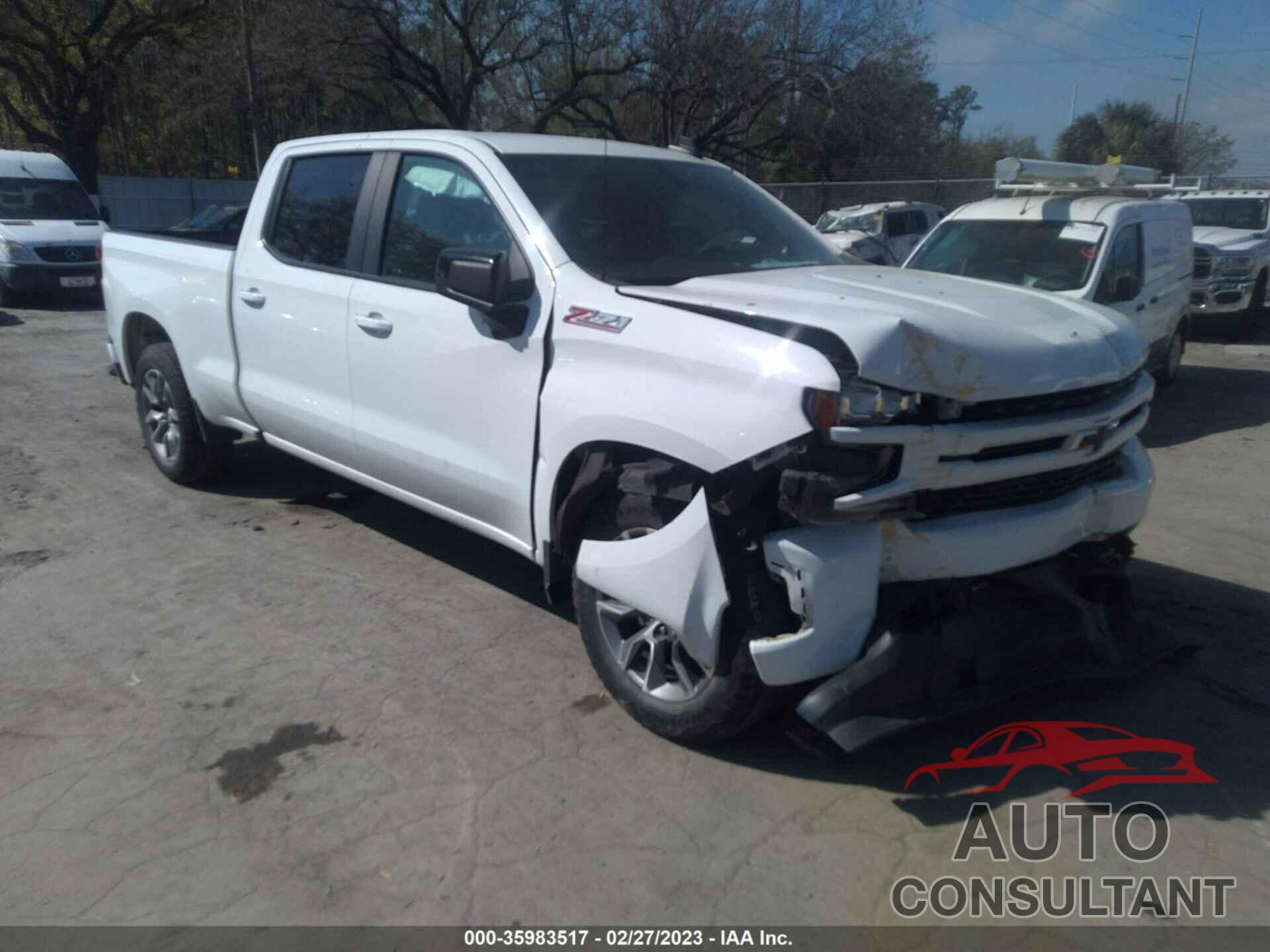 CHEVROLET SILVERADO 1500 2021 - 1GCUYEED8MZ211418