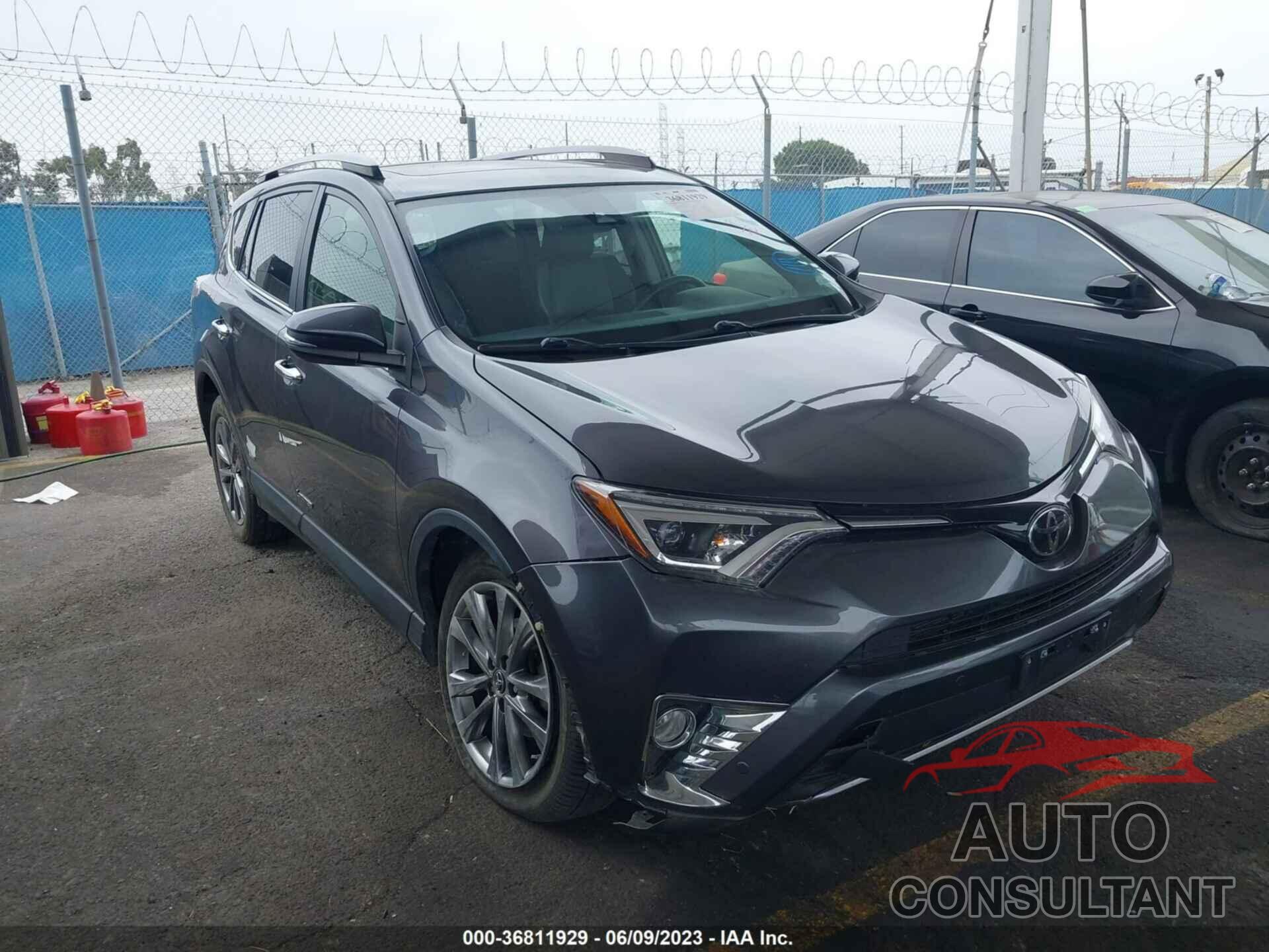 TOYOTA RAV4 2017 - JTMDFREV5HJ142553