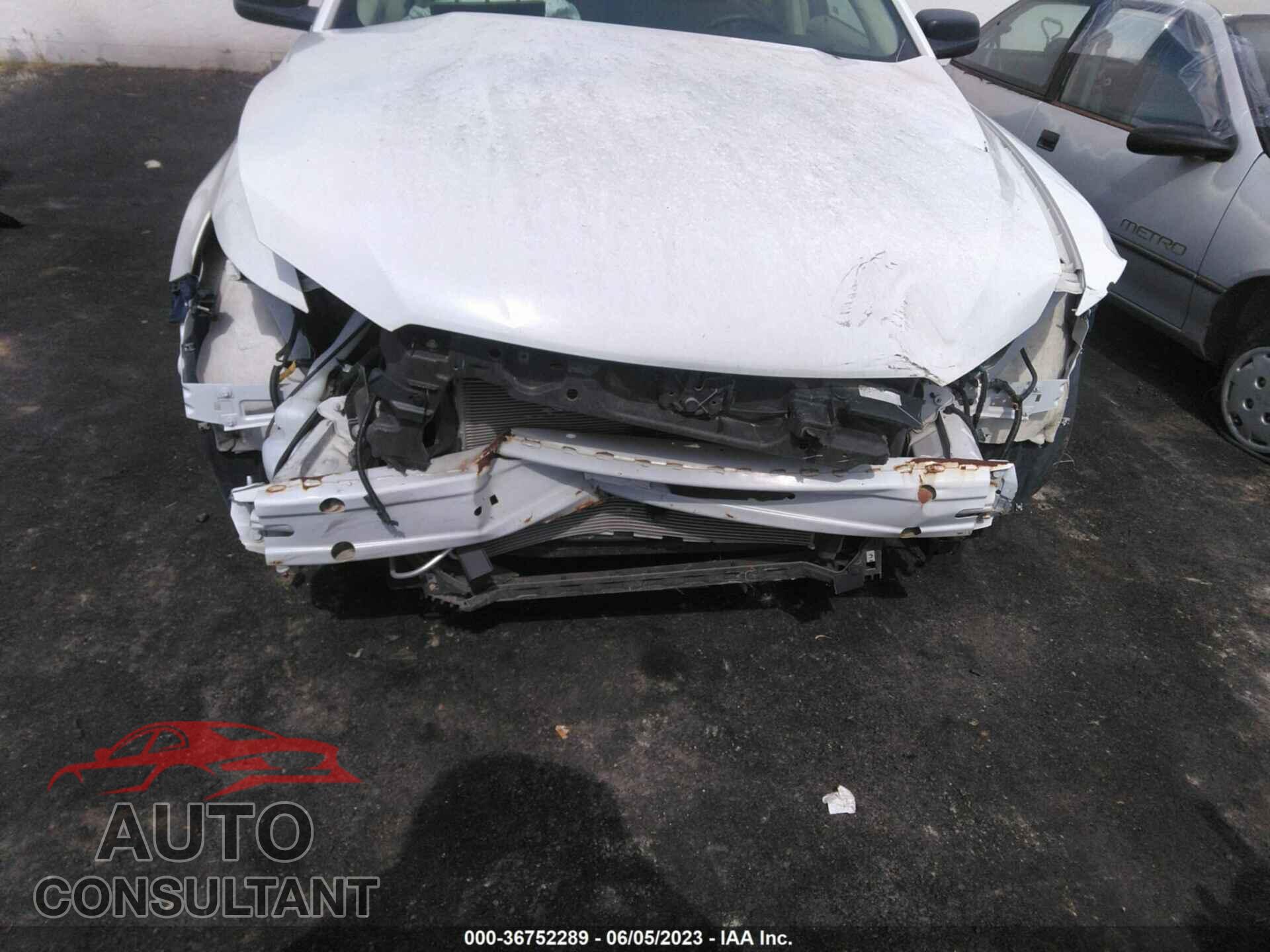 FORD TAURUS 2017 - 1FAHP2D80HG132453