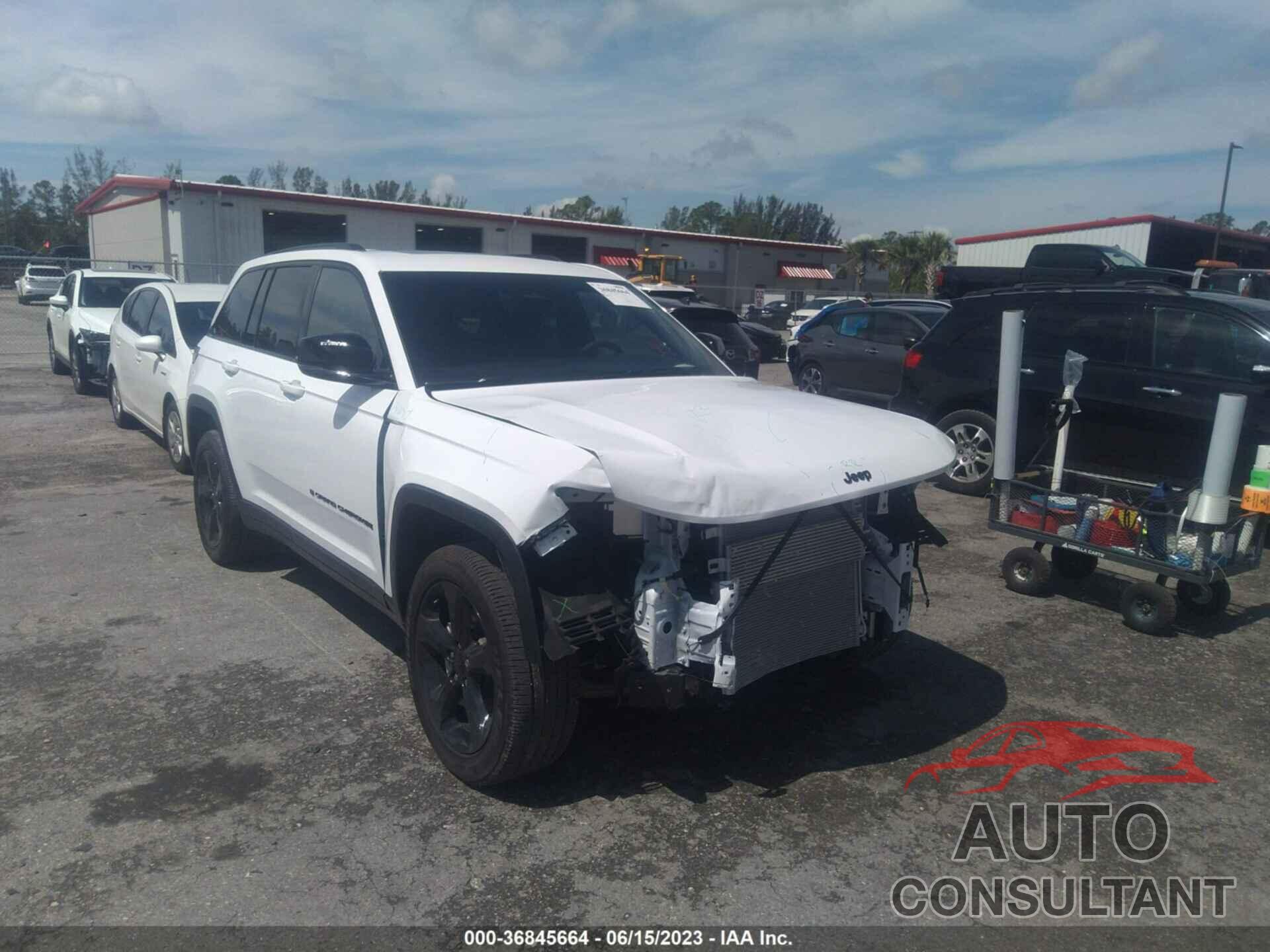 JEEP GRAND CHEROKEE 2023 - 1C4RJGAGXPC571187