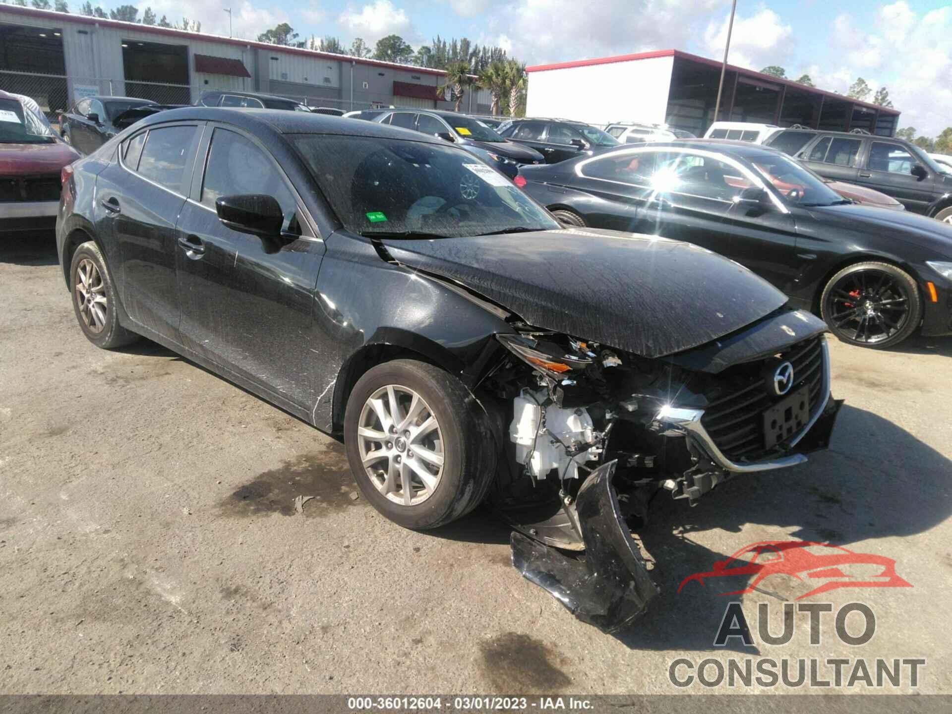 MAZDA MAZDA3 4-DOOR 2018 - 3MZBN1U7XJM264314