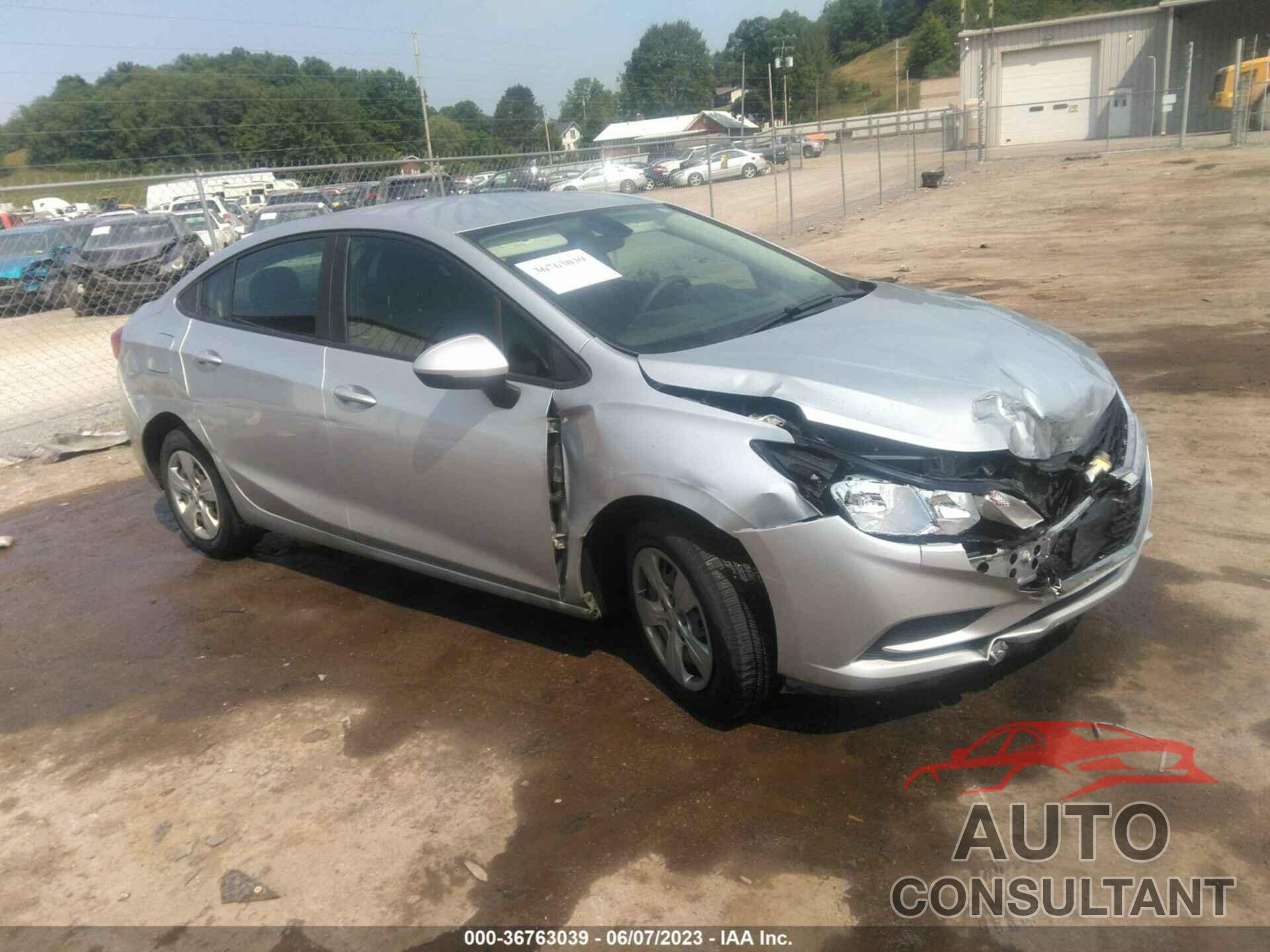 CHEVROLET CRUZE 2018 - 1G1BC5SMXJ7216100