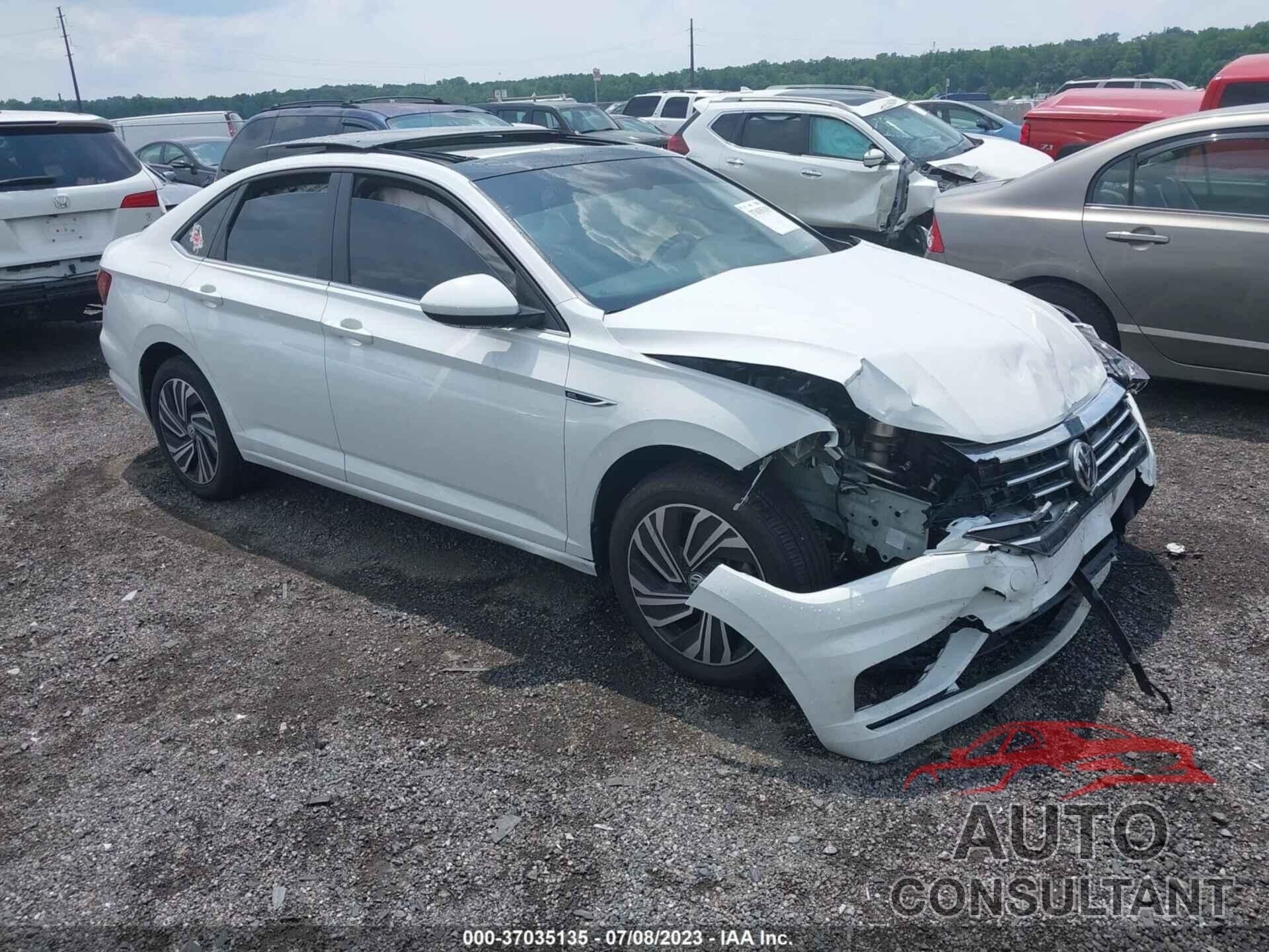 VOLKSWAGEN JETTA 2020 - 3VWE57BUXLM083192