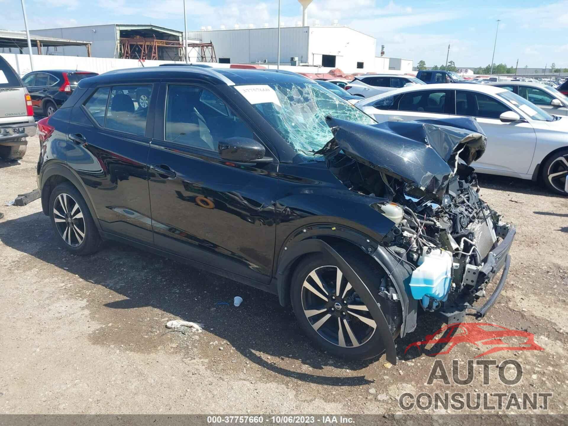 NISSAN KICKS 2019 - 3N1CP5CU4KL519081