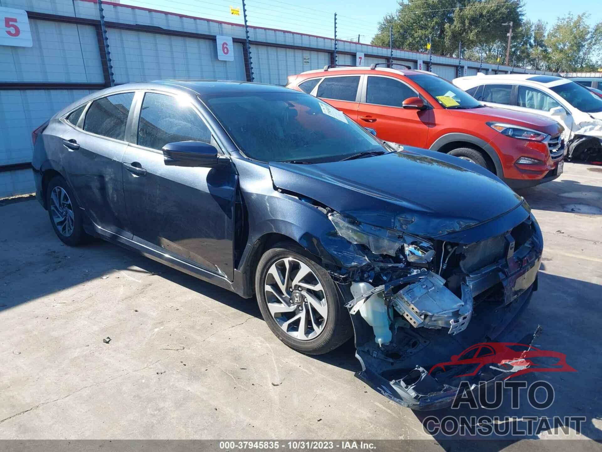 HONDA CIVIC 2018 - 2HGFC2F78JH598001