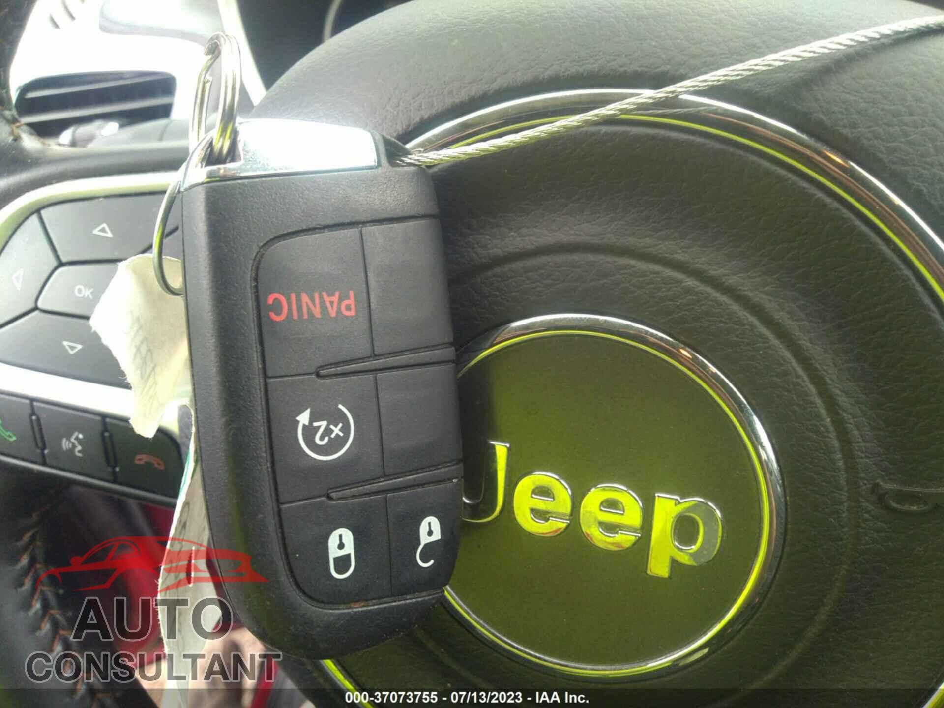 JEEP COMPASS 2018 - 3C4NJDBB1JT333496