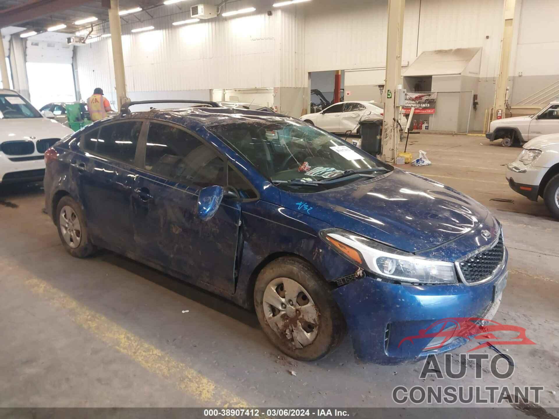 KIA FORTE 2018 - 3KPFL4A74JE165823