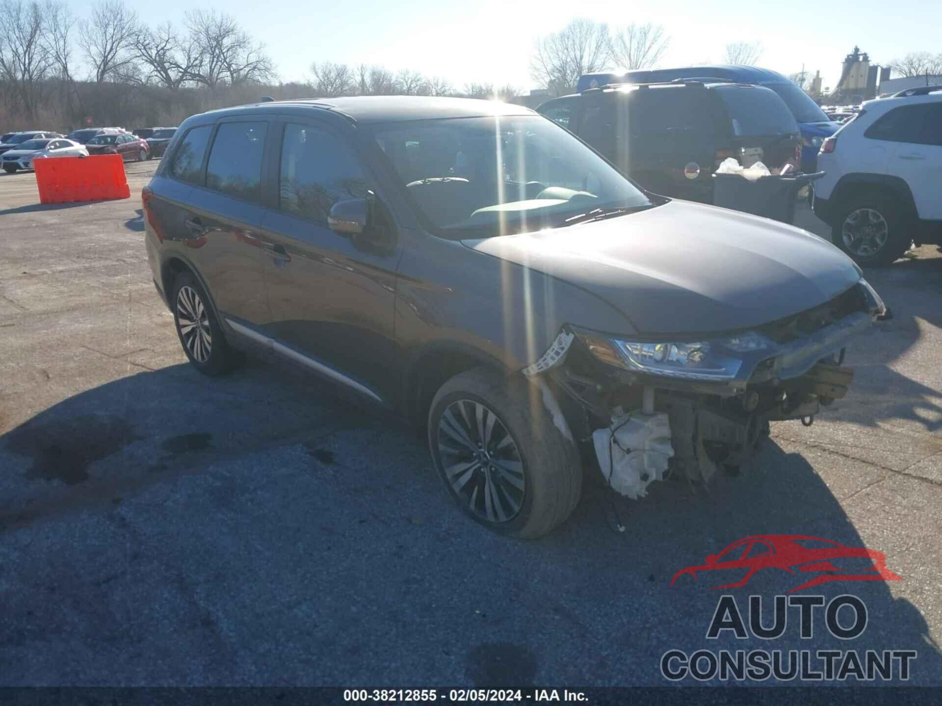 MITSUBISHI OUTLANDER 2019 - JA4AZ3A36KZ007662