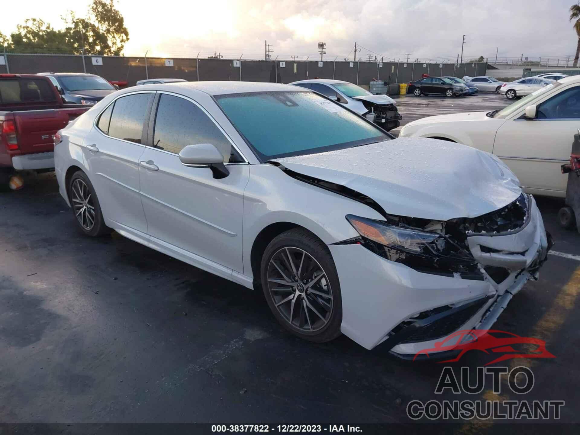 TOYOTA CAMRY 2023 - 4T1G11AKXPU152979