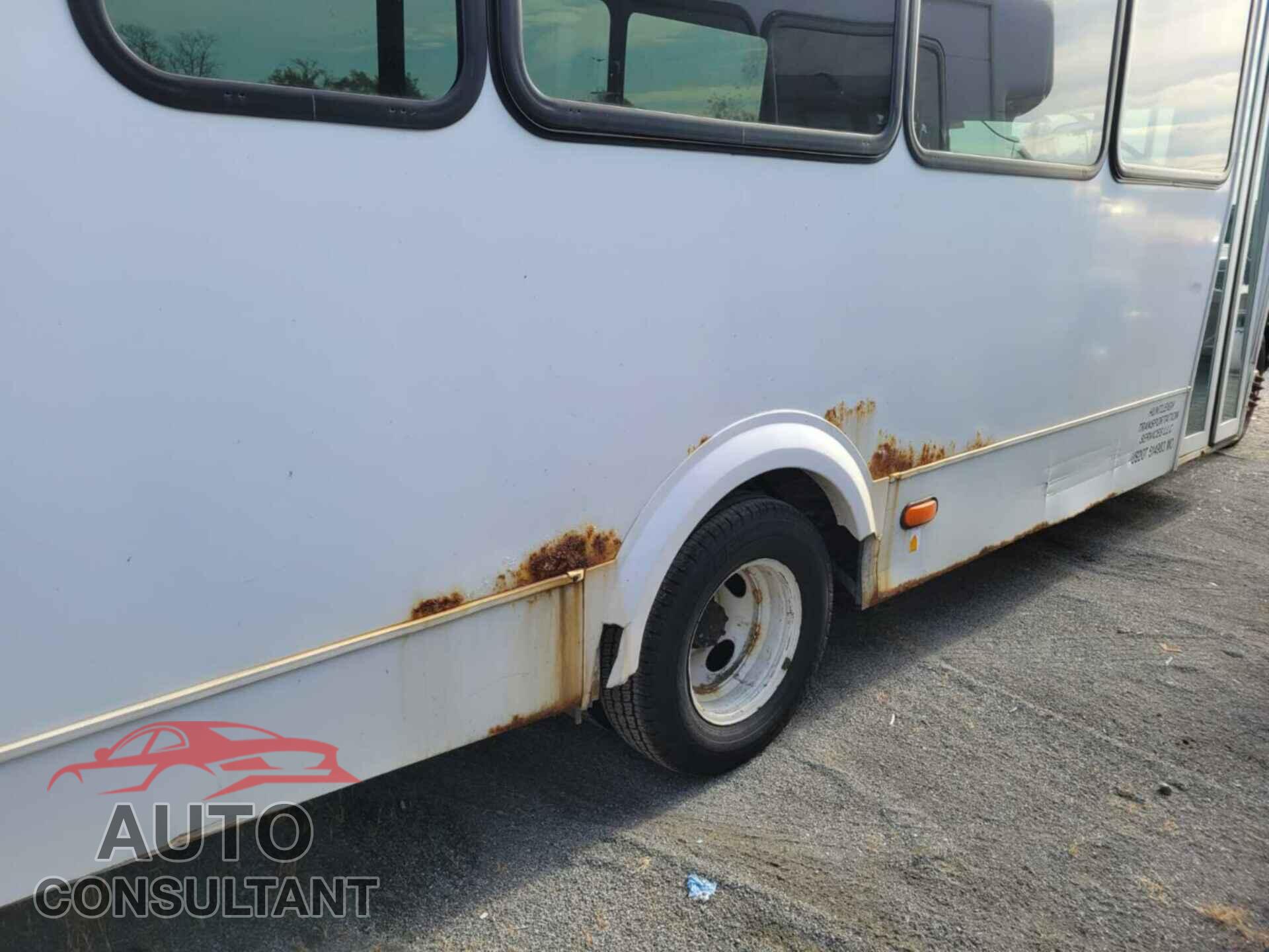 FORD E-450 CUTAWAY 2017 - 1FDFE4FS8HDC32003