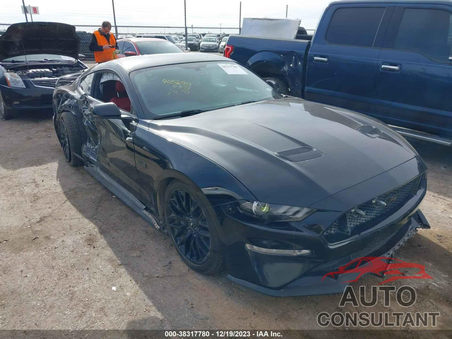 FORD MUSTANG 2018 - 1FA6P8CF4J5113951