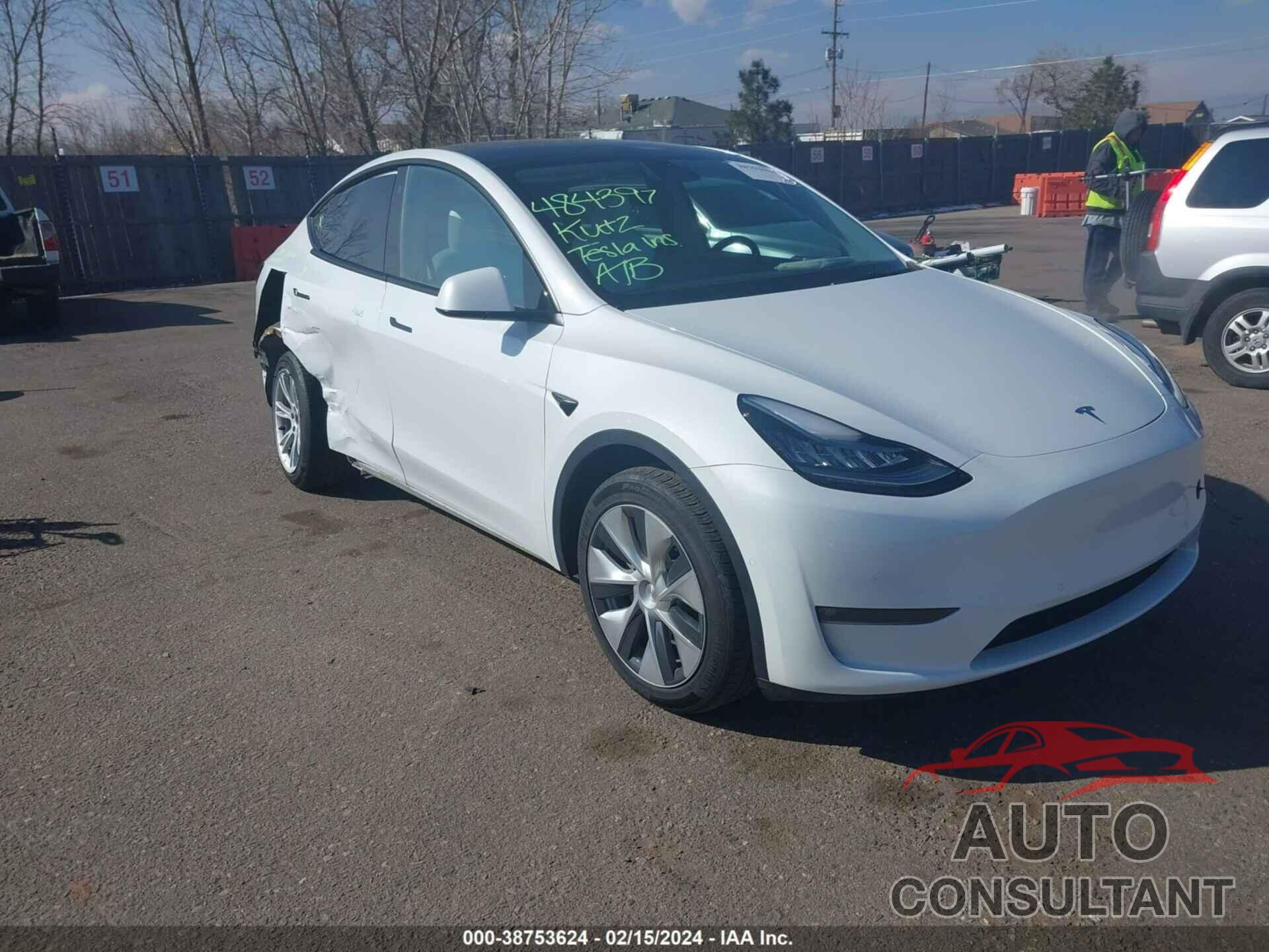 TESLA MODEL Y 2022 - 7SAYGDEE7NF484397