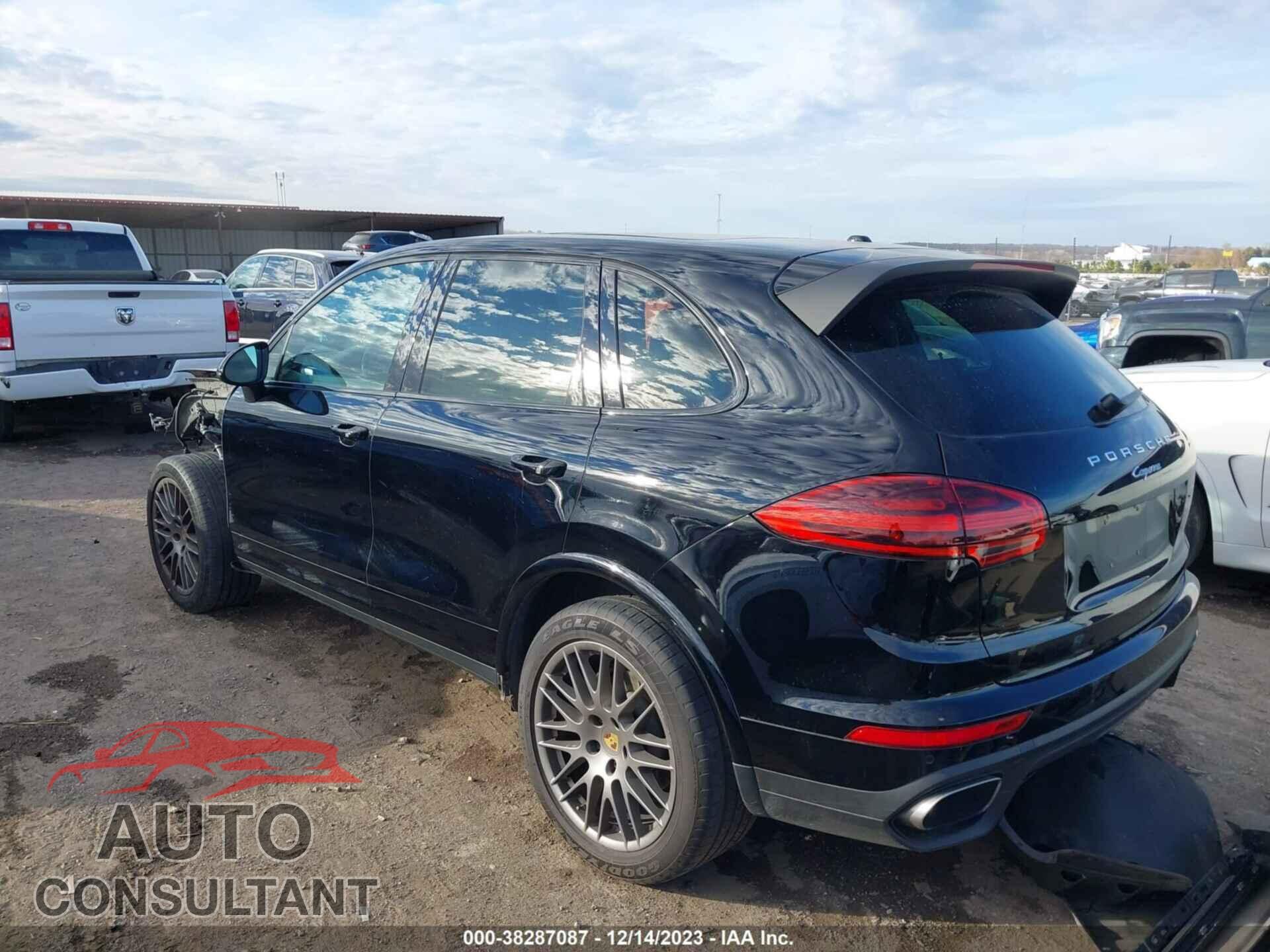 PORSCHE CAYENNE 2017 - WP1AA2A22HKA81966