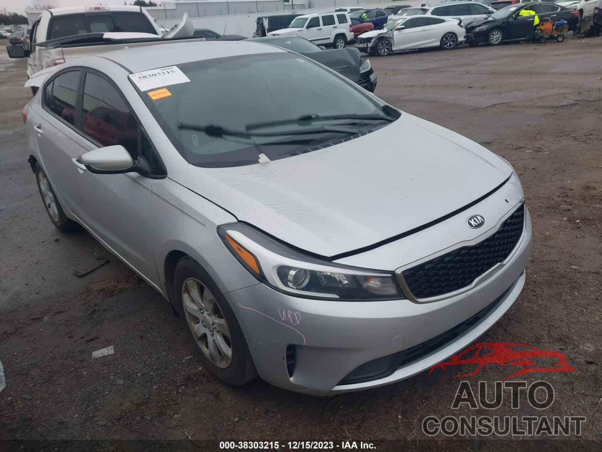 KIA FORTE 2018 - 3KPFL4A77JE212570