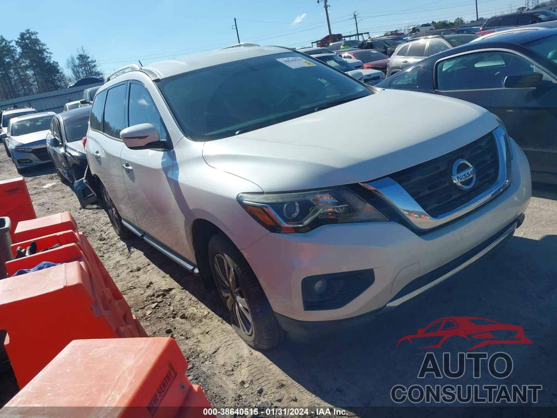 NISSAN PATHFINDER 2017 - 5N1DR2MN9HC625947