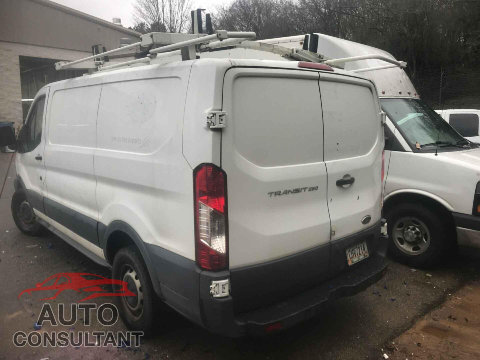 FORD TRANSIT 2017 - 1FTYR1YM9HKB33250