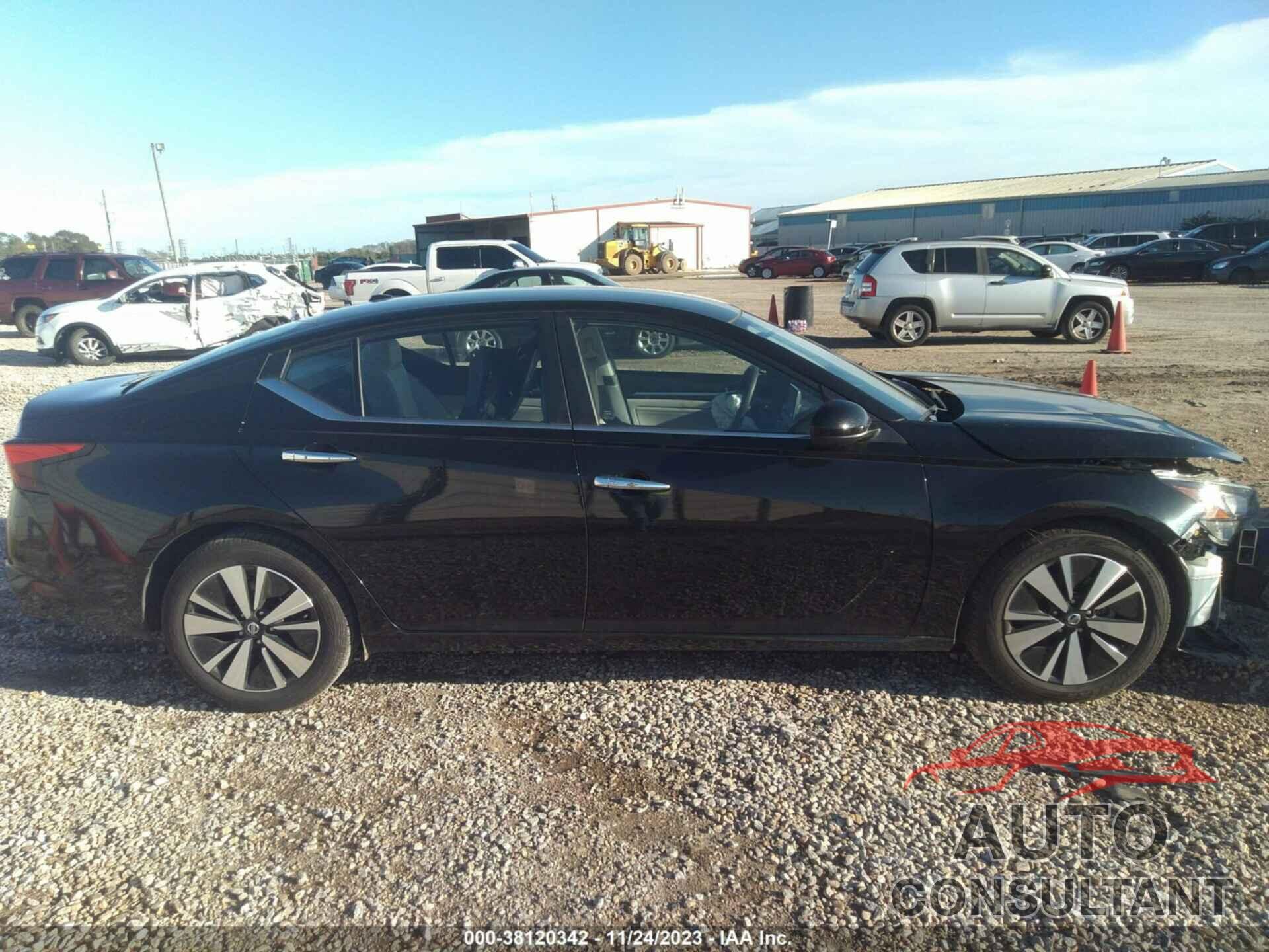 NISSAN ALTIMA 2021 - 1N4BL4DV3MN390197