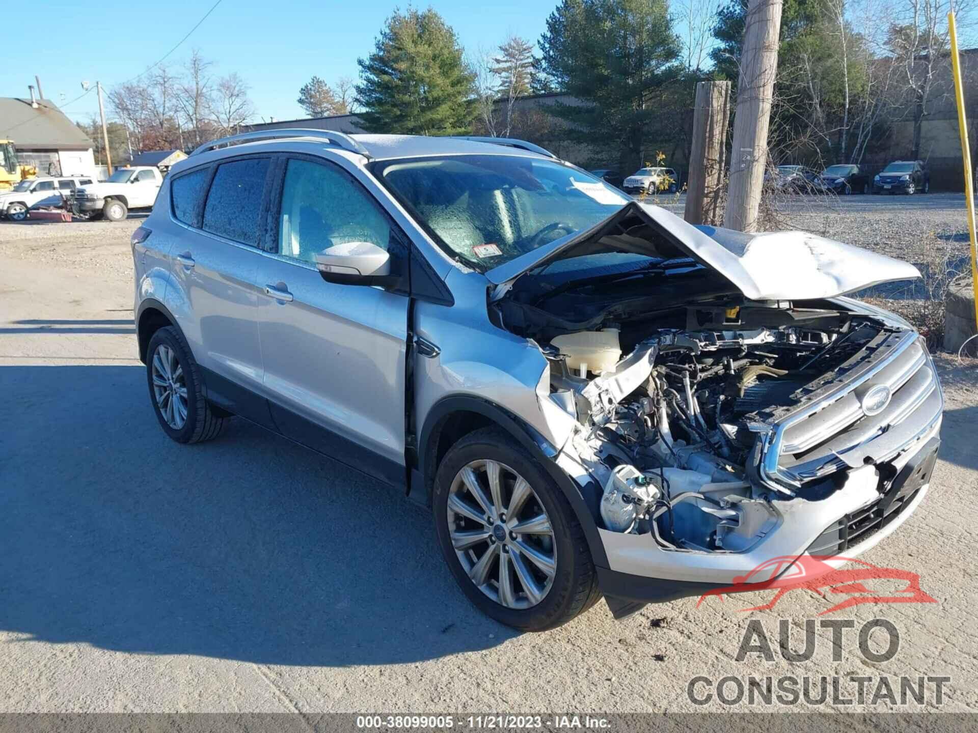 FORD ESCAPE 2017 - 1FMCU9JD6HUD98838