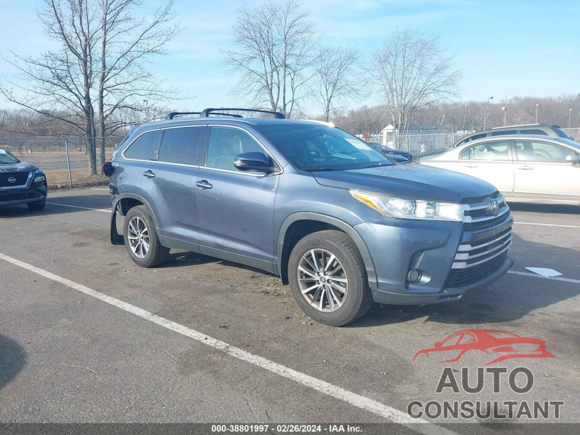 TOYOTA HIGHLANDER 2019 - 5TDJZRFH6KS710774