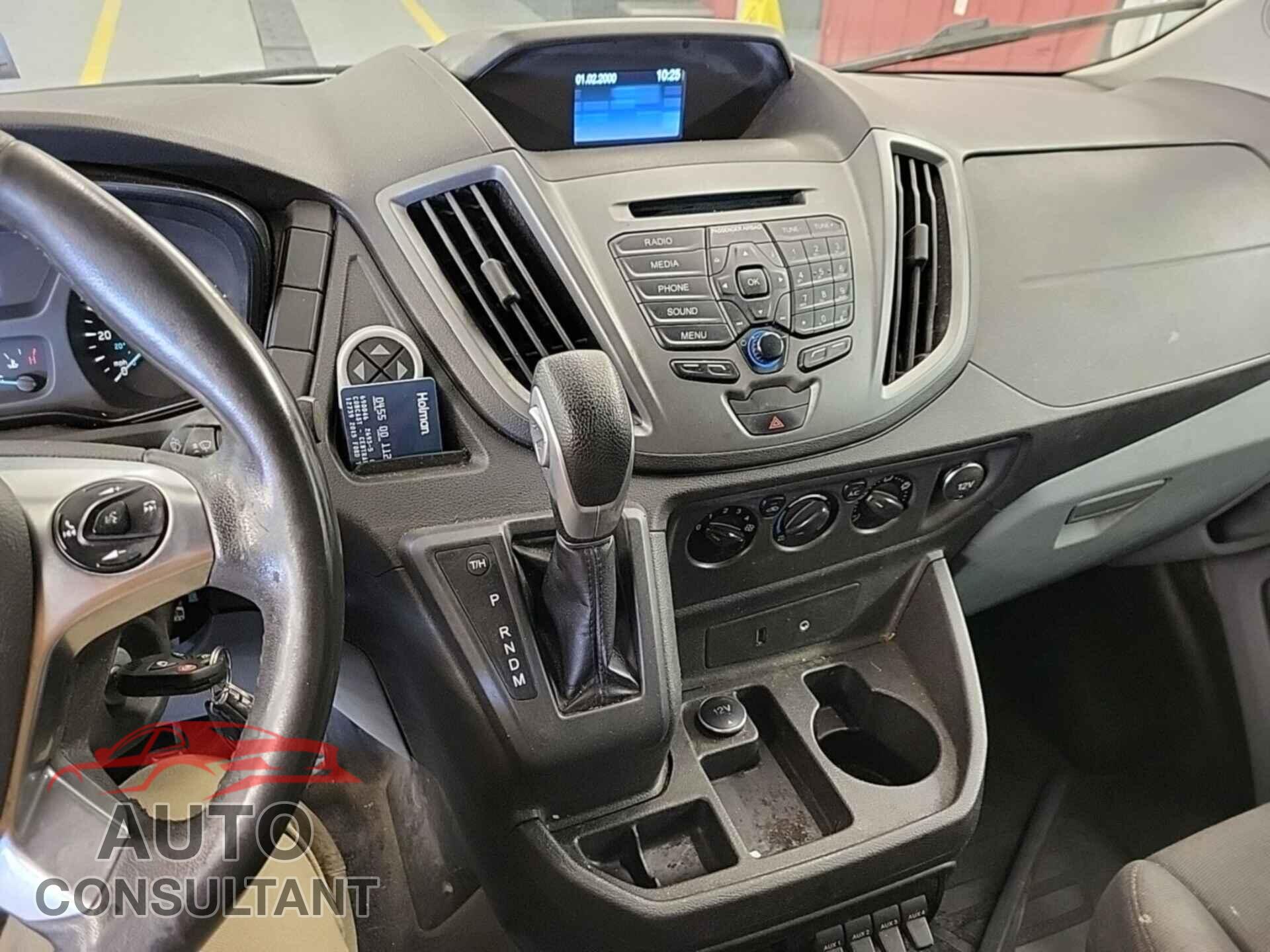 FORD TRANSIT 2015 - 1FTNR1ZM7FKA55159