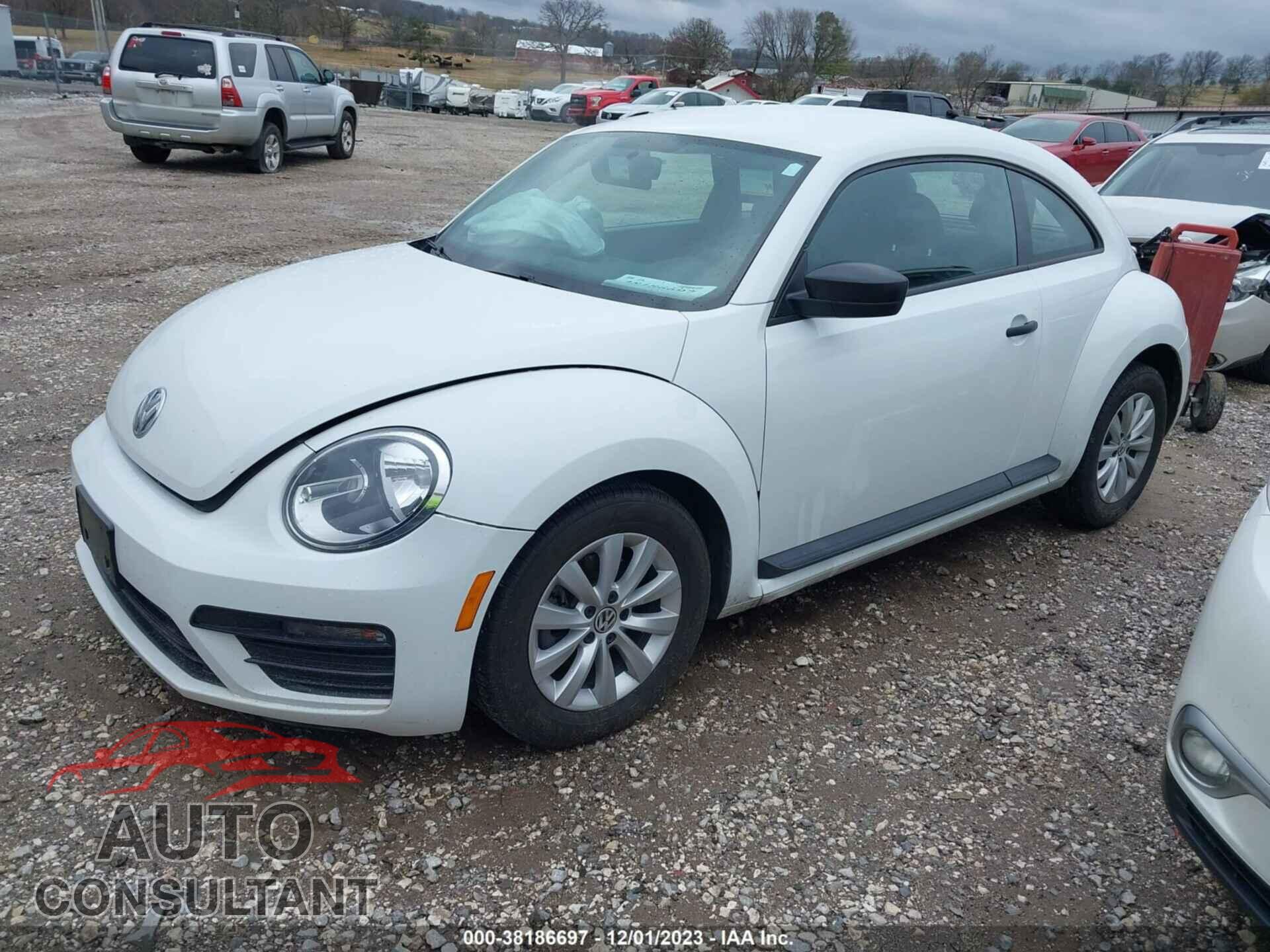 VOLKSWAGEN BEETLE 2017 - 3VWF17AT3HM628150