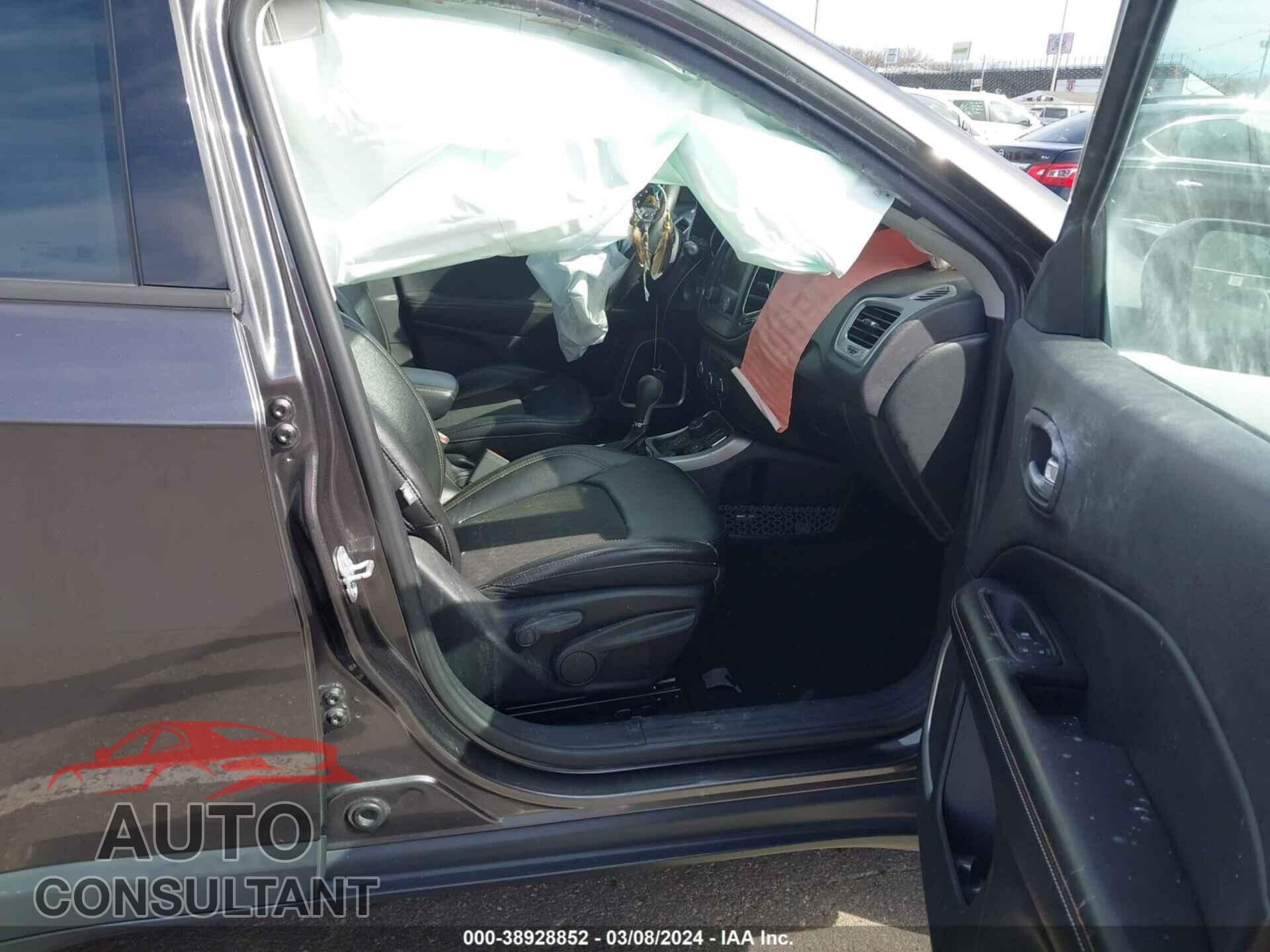 JEEP COMPASS 2018 - 3C4NJDBB9JT436181
