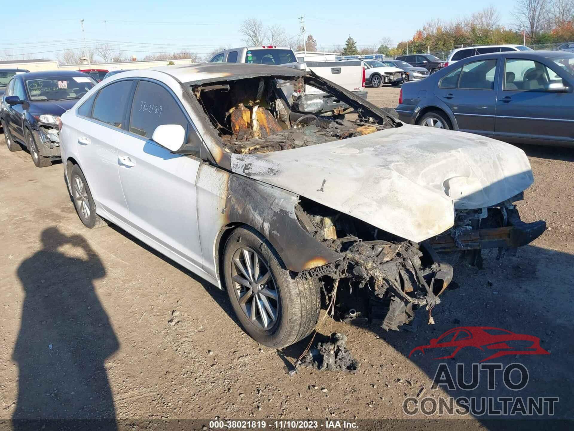 HYUNDAI SONATA 2019 - 5NPE24AF0KH769565